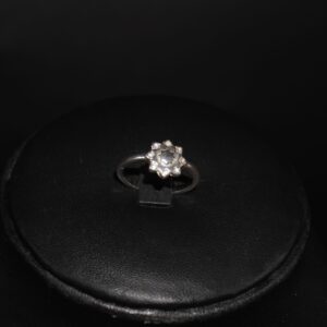 925 Silver Classy Ladies Ring 905R19