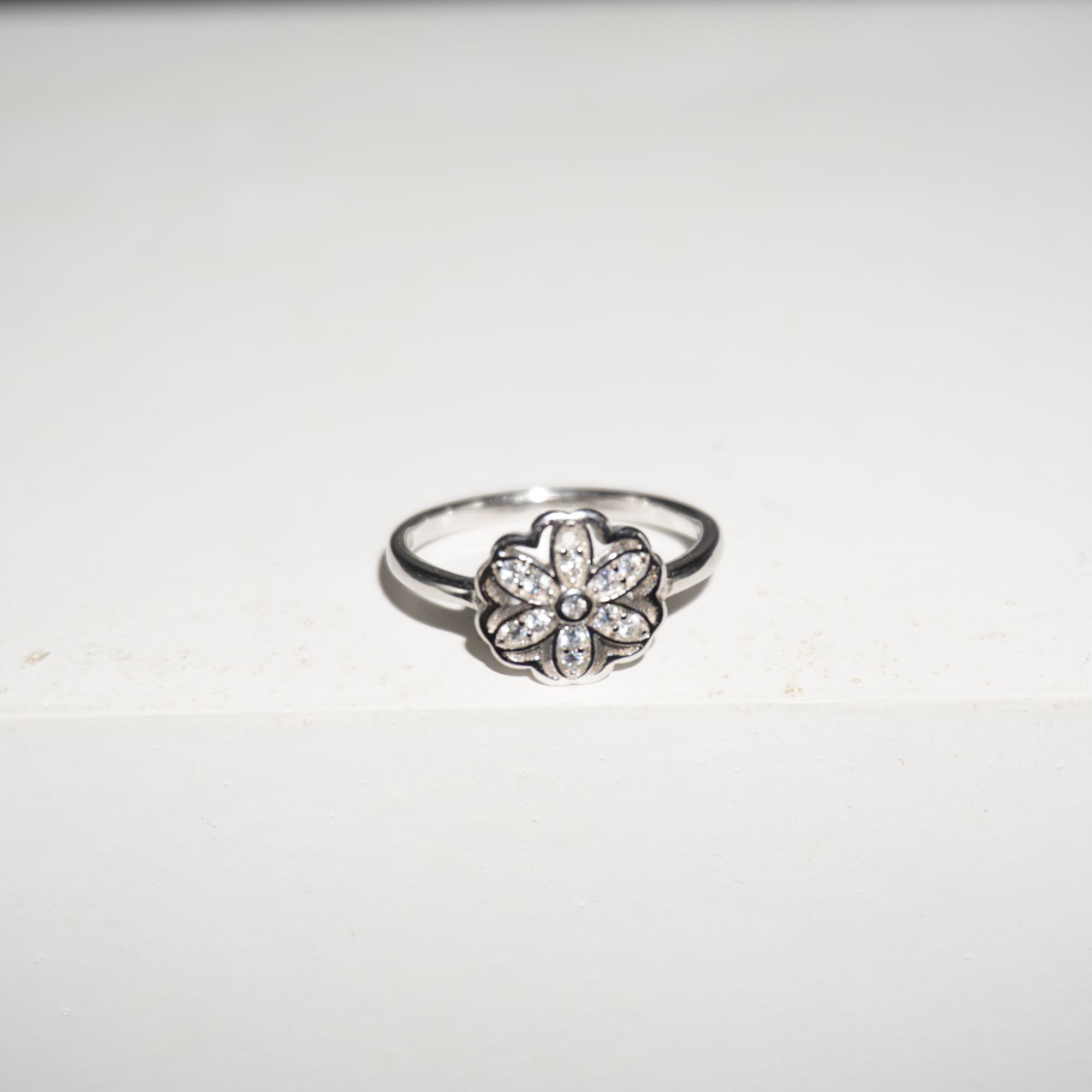 925 Silver Fancy Diamond Ring 99R12