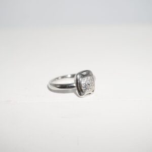 925 Silver Beautiful Engagement Ring 195R142