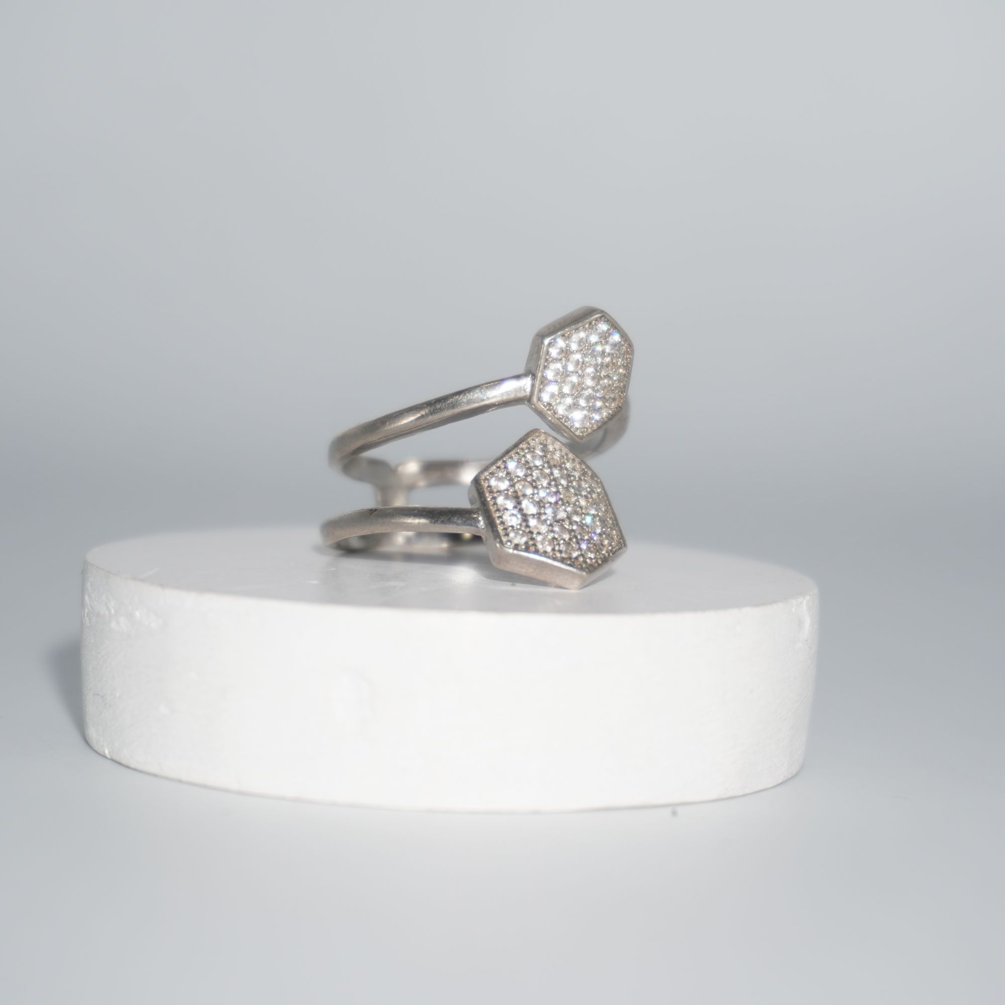 925 Silver Trending Ladies Ring 274R113 - Image 2
