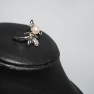 925 Silver Elegant Ladies Ring 709R23