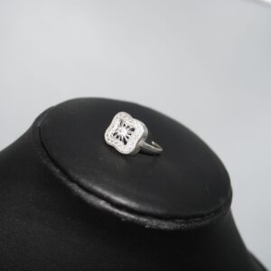 925 Silver Classy Ladies Ring 871R49