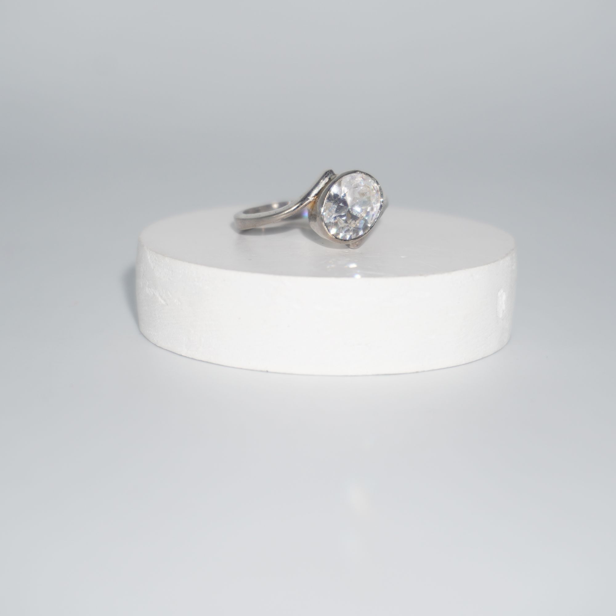 925 Silver Gorgeous Engagement Ring 195R219 - Image 3