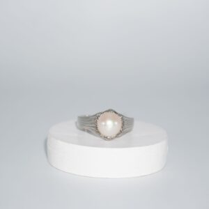 925 Silver Elegant Designer Ring 341R18