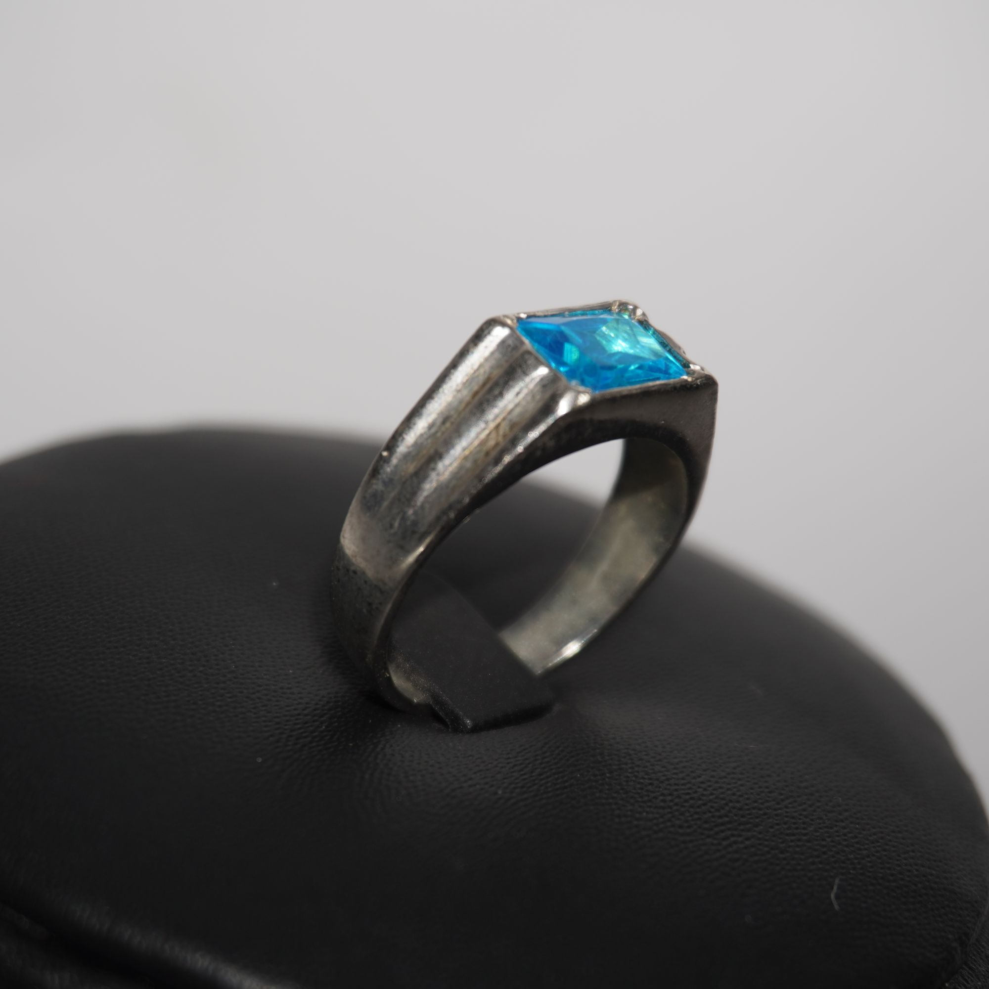 925 Silver Dazzling Gents Ring 223R68