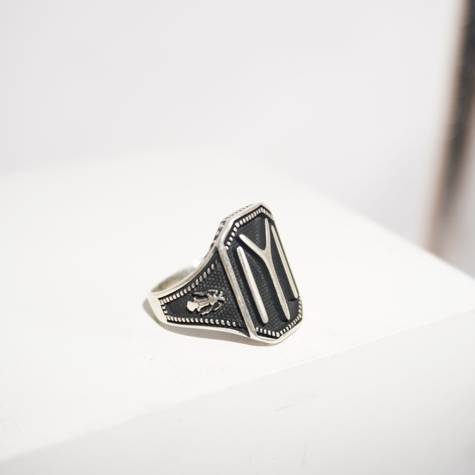 925 Silver Lightweight Daily Wear Ring 988R7