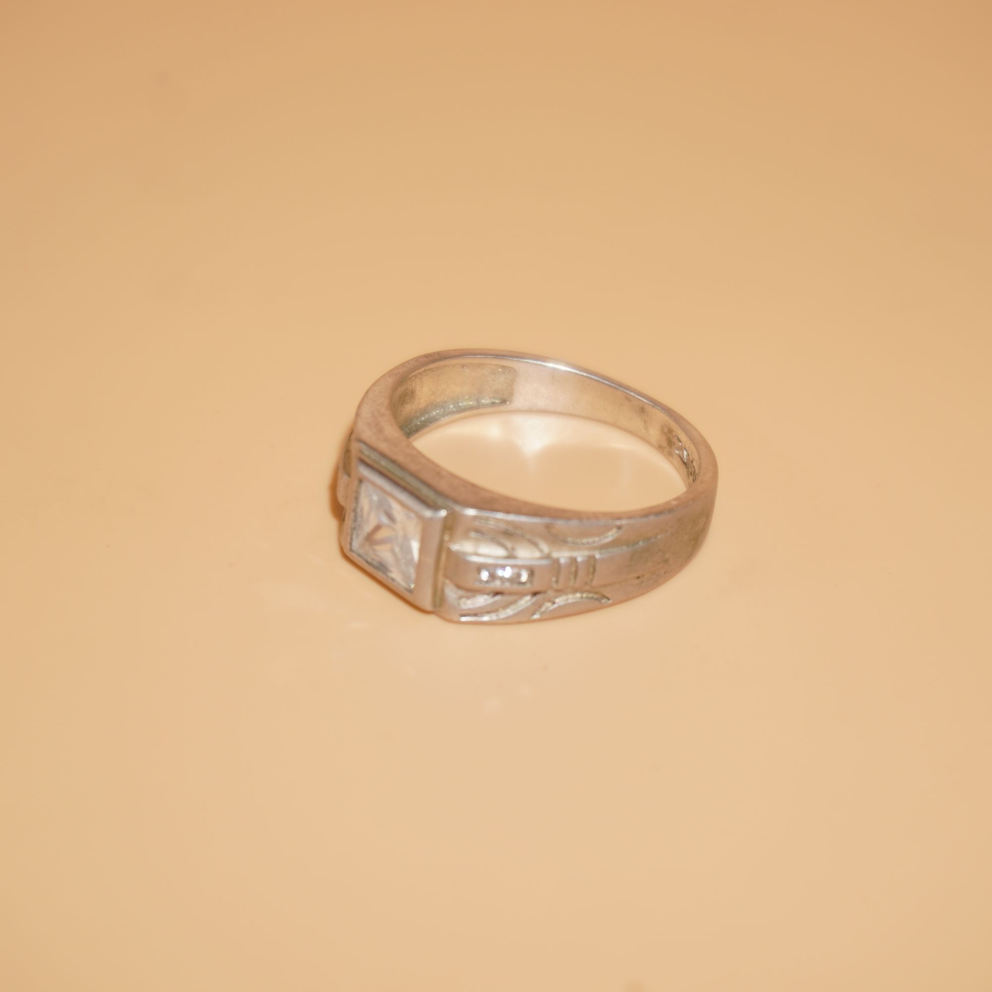 925 Silver Lightweight Designer Ring 274R40