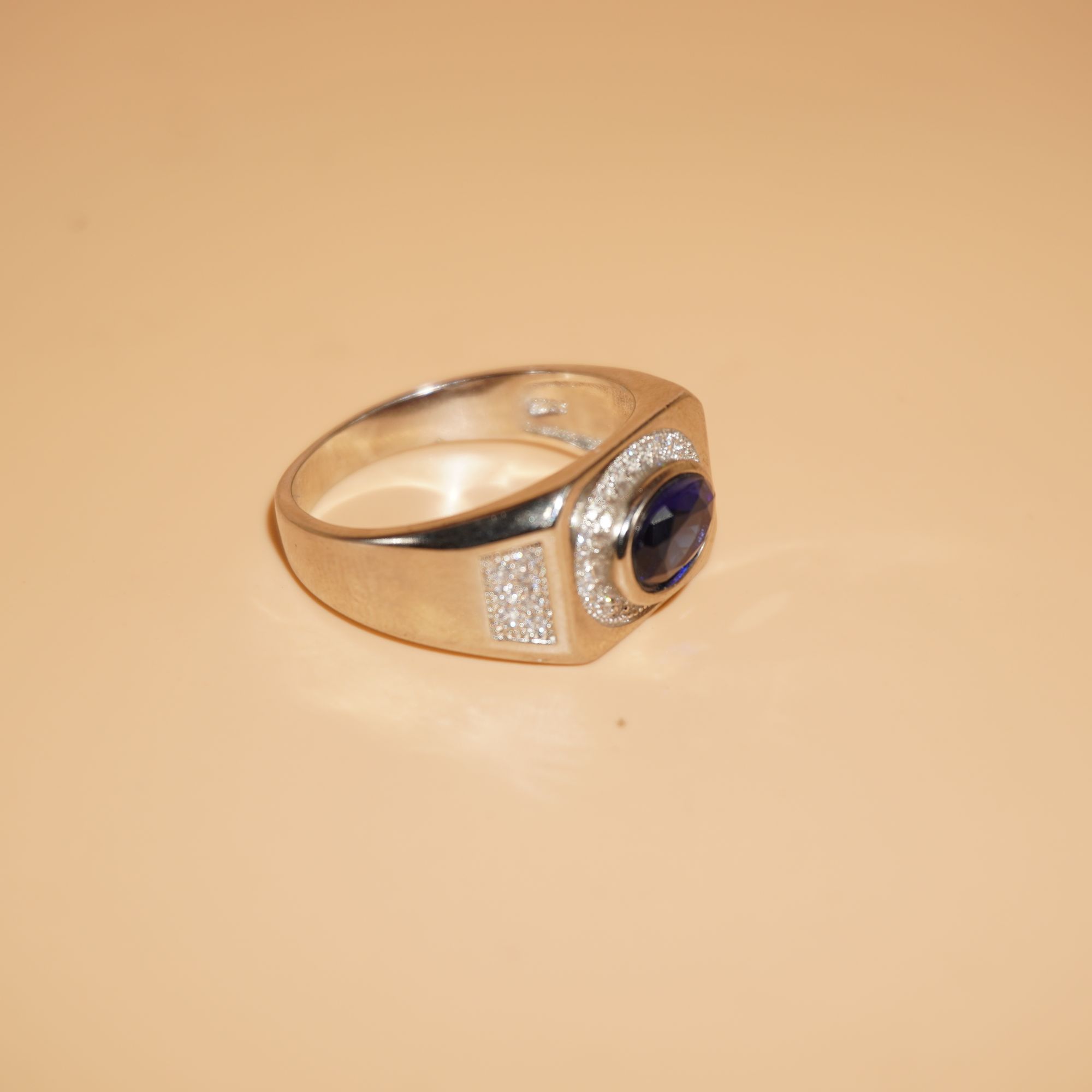 925 Silver Gorgeous Gents Ring 723R27 - Image 2