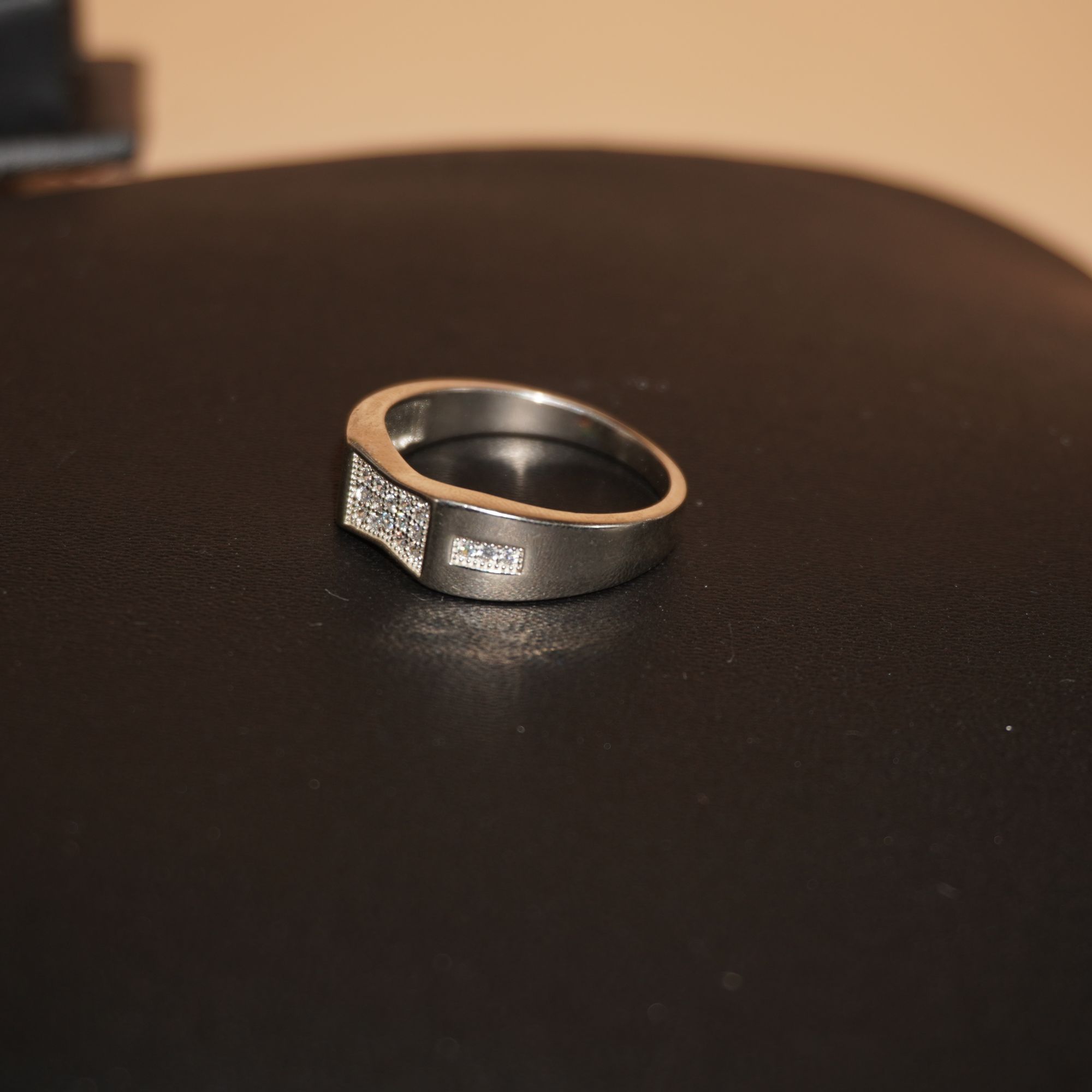 925 Silver Dazzling Gents Ring 720R31 - Image 2