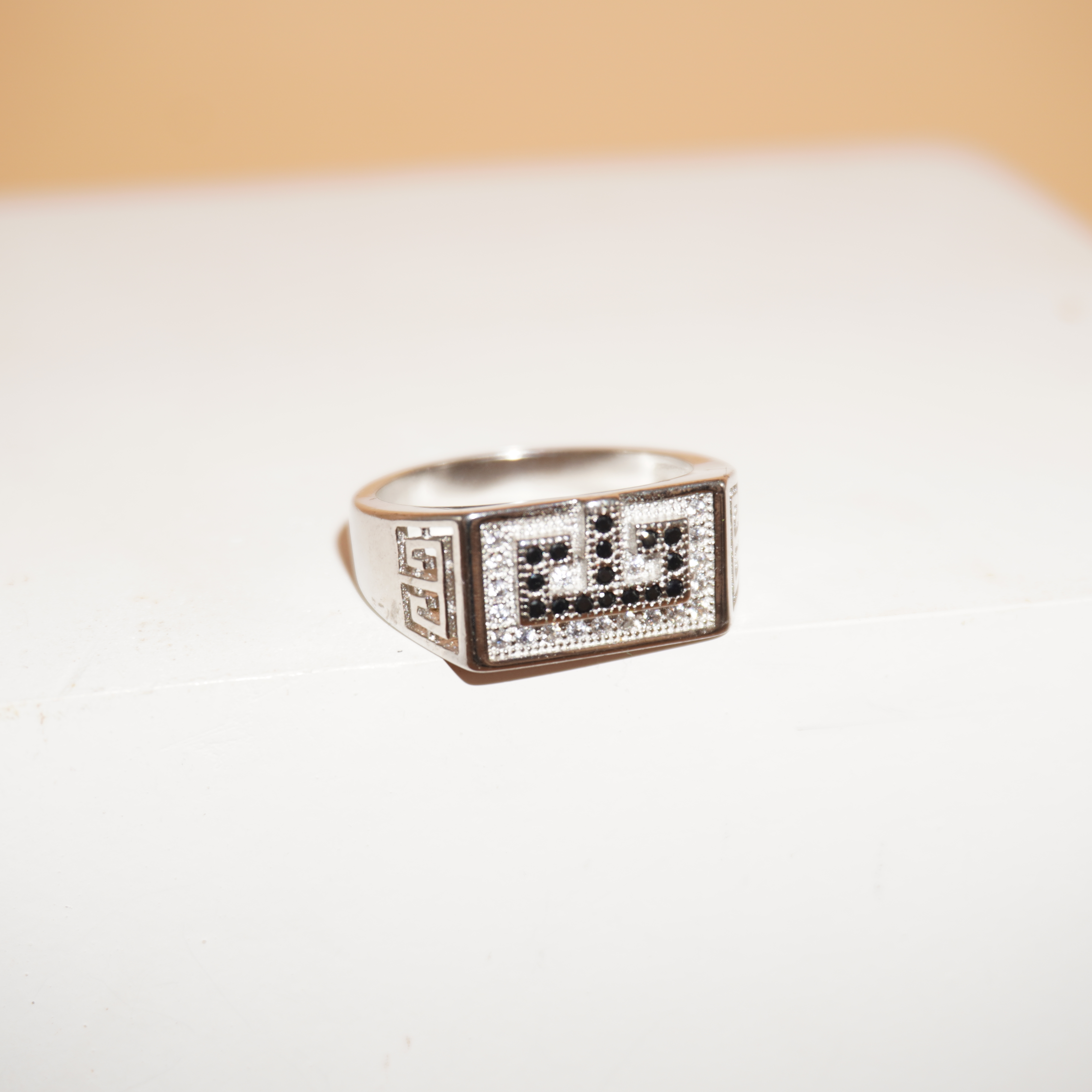 925 Silver Beautiful Engagement Ring 713R18