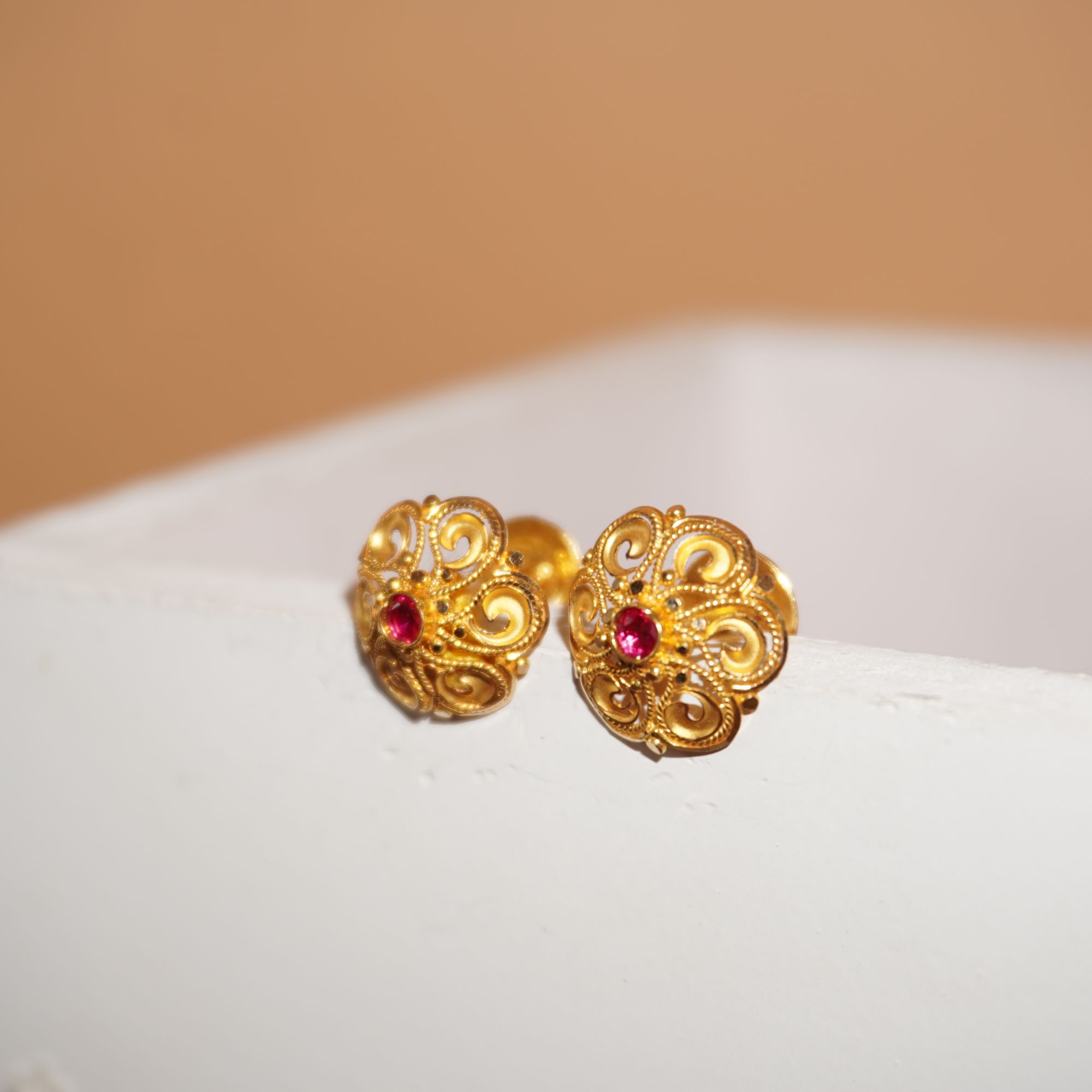 22k Gold Fancy Plain Earring 10R804
