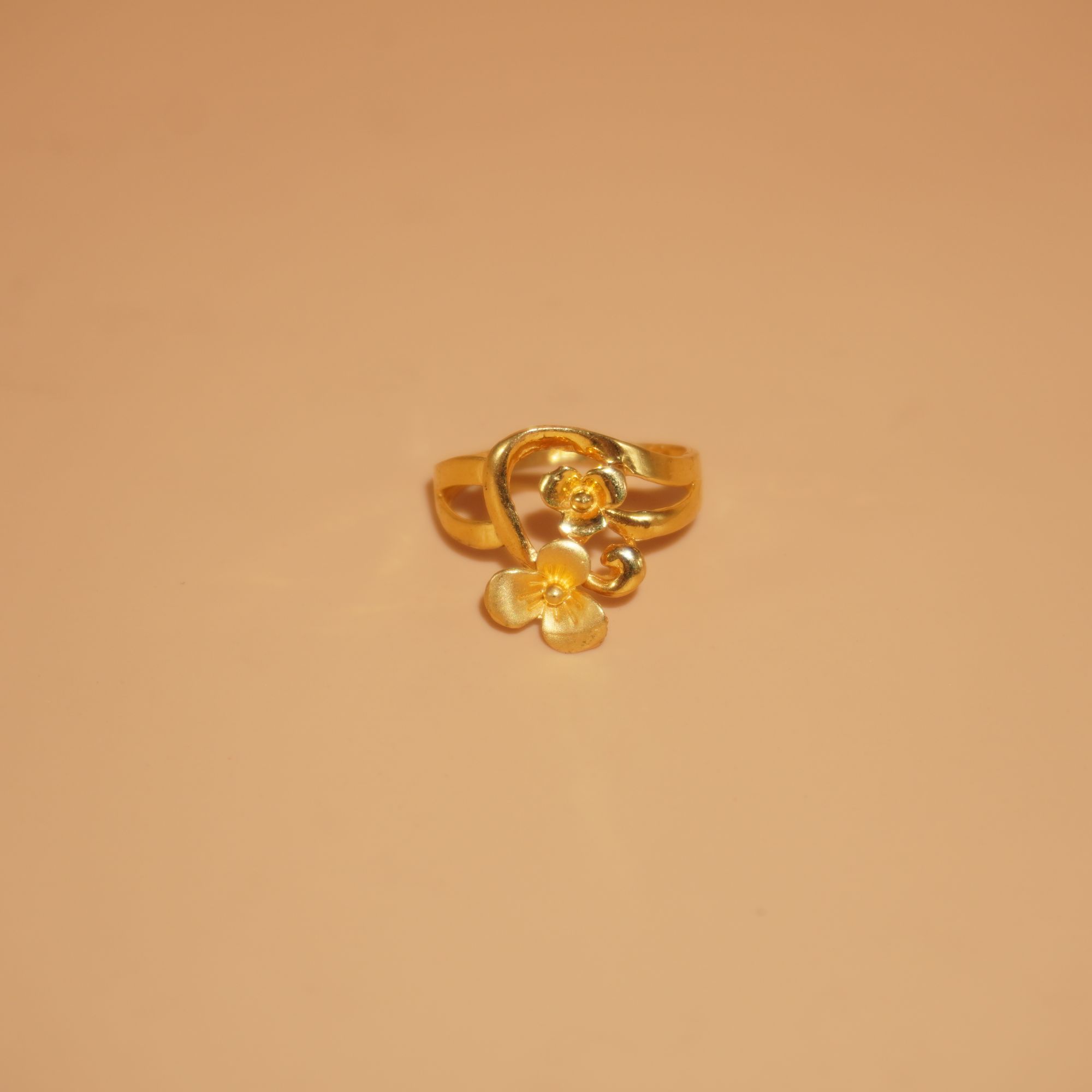 22k Gold Trending Daily Wear Ring 261R88 - Image 3