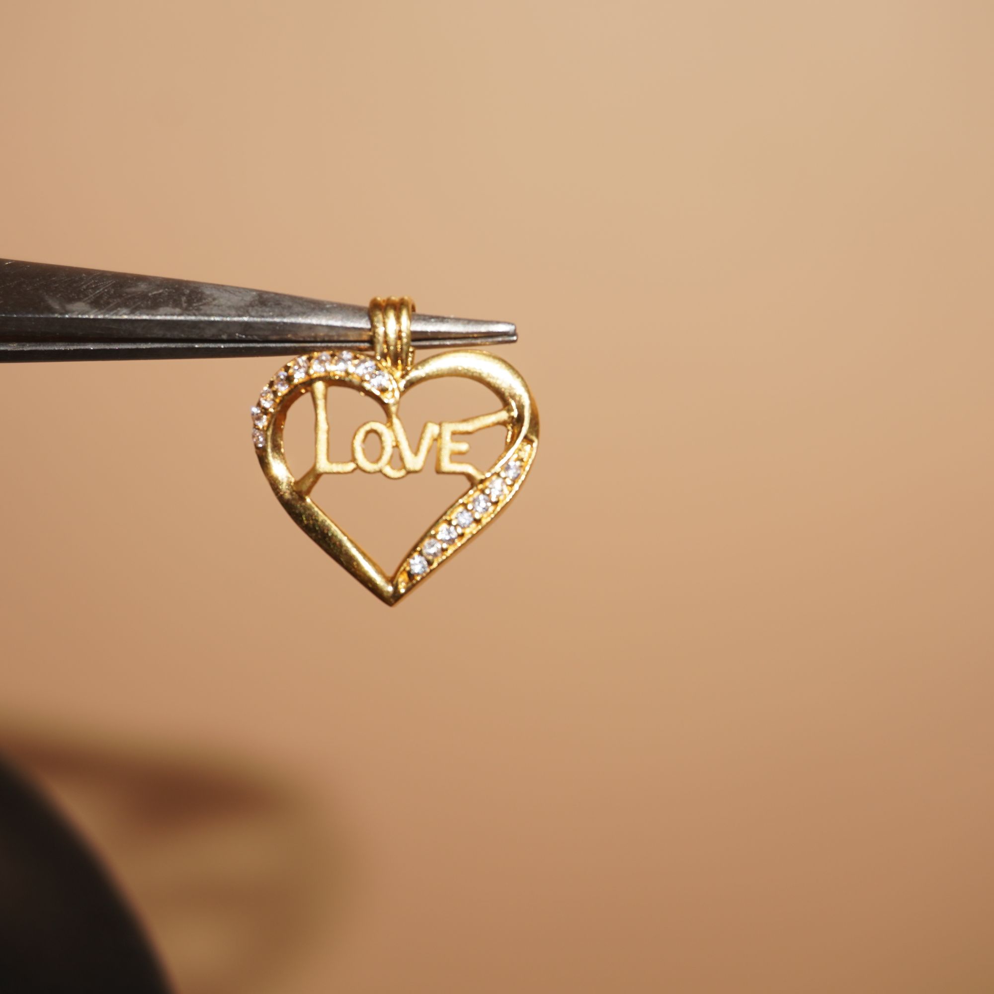 22k Gold Grand Plain Pendant 65R171