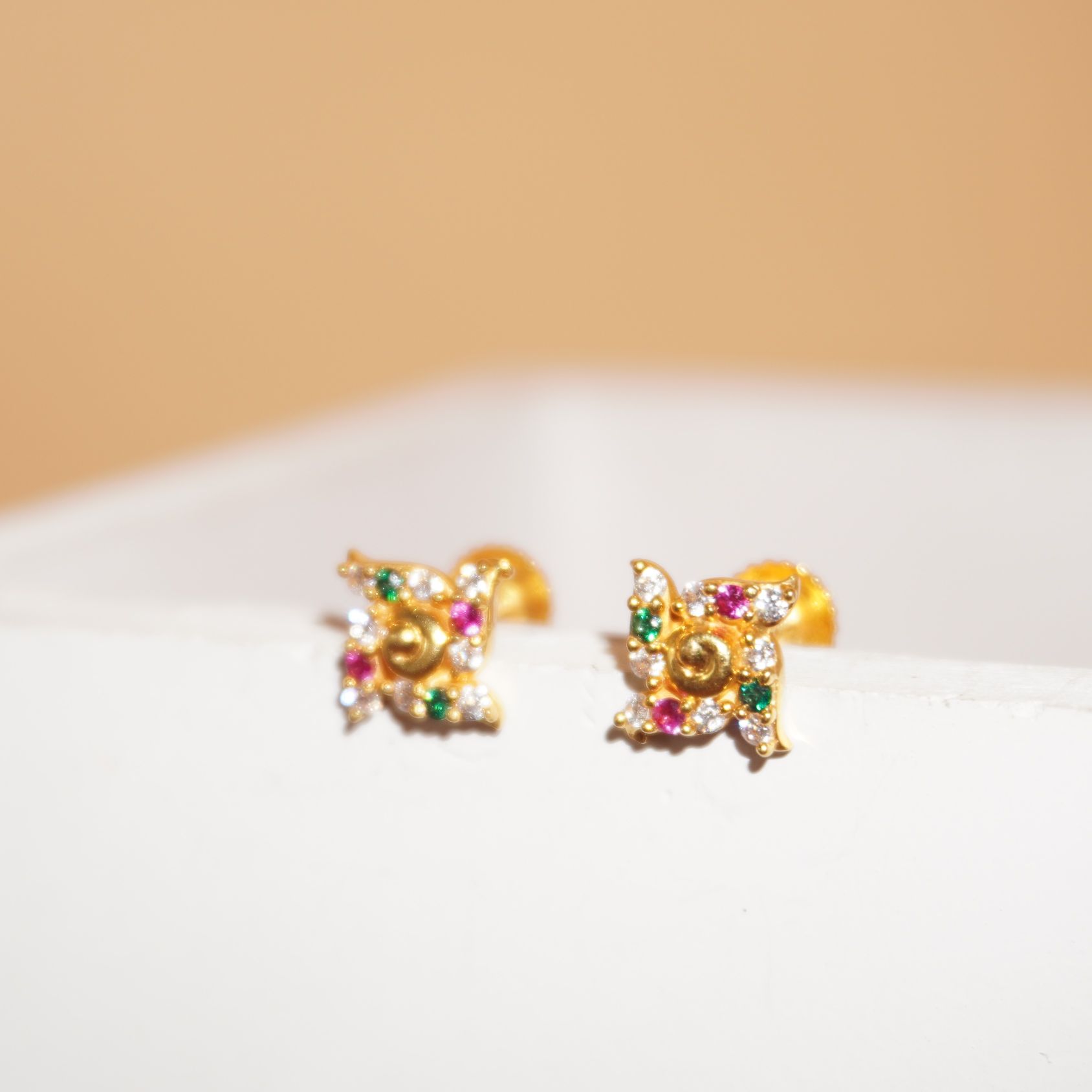 22k Gold Regal Earrings 36R433