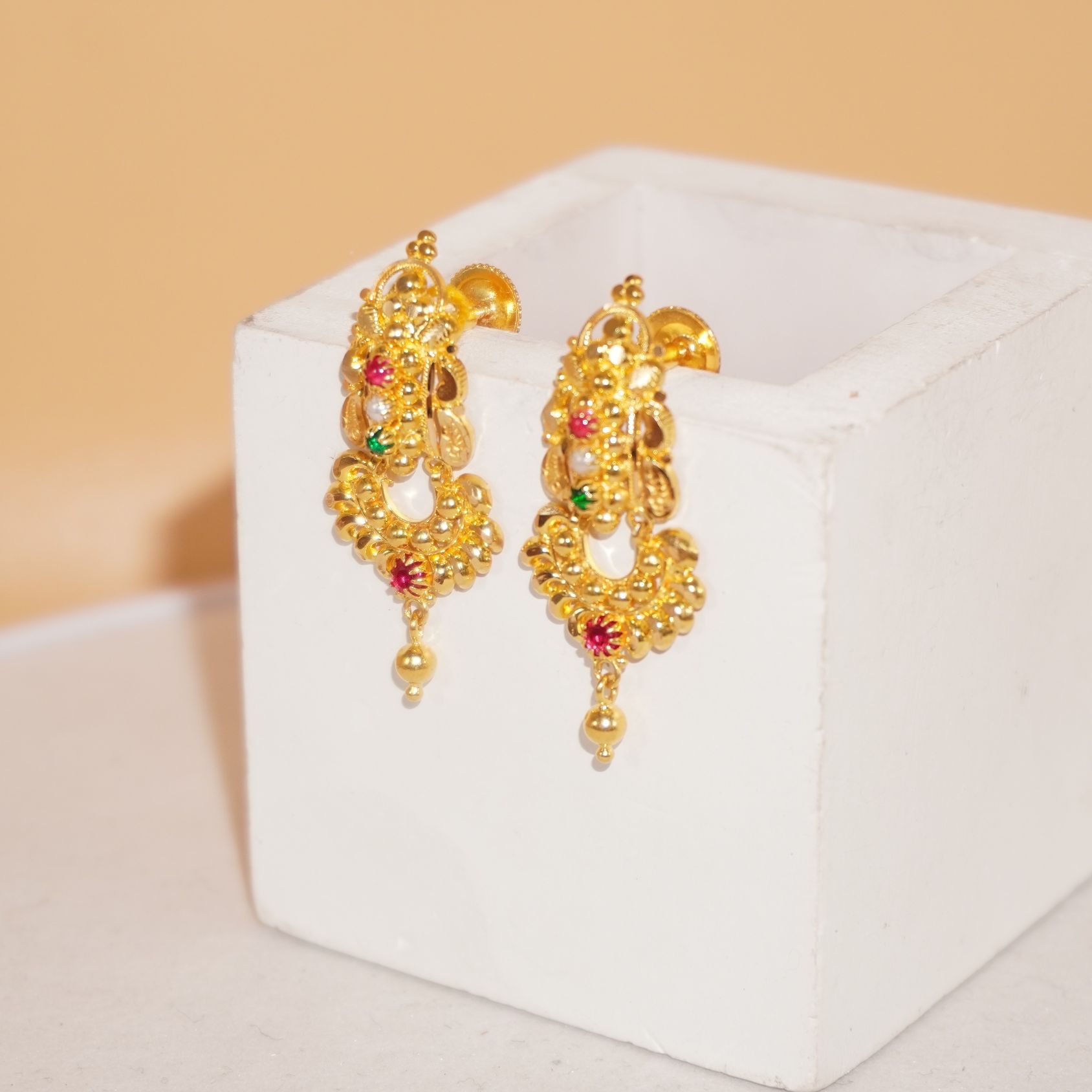22k Gold Fancy Earrings 354R168