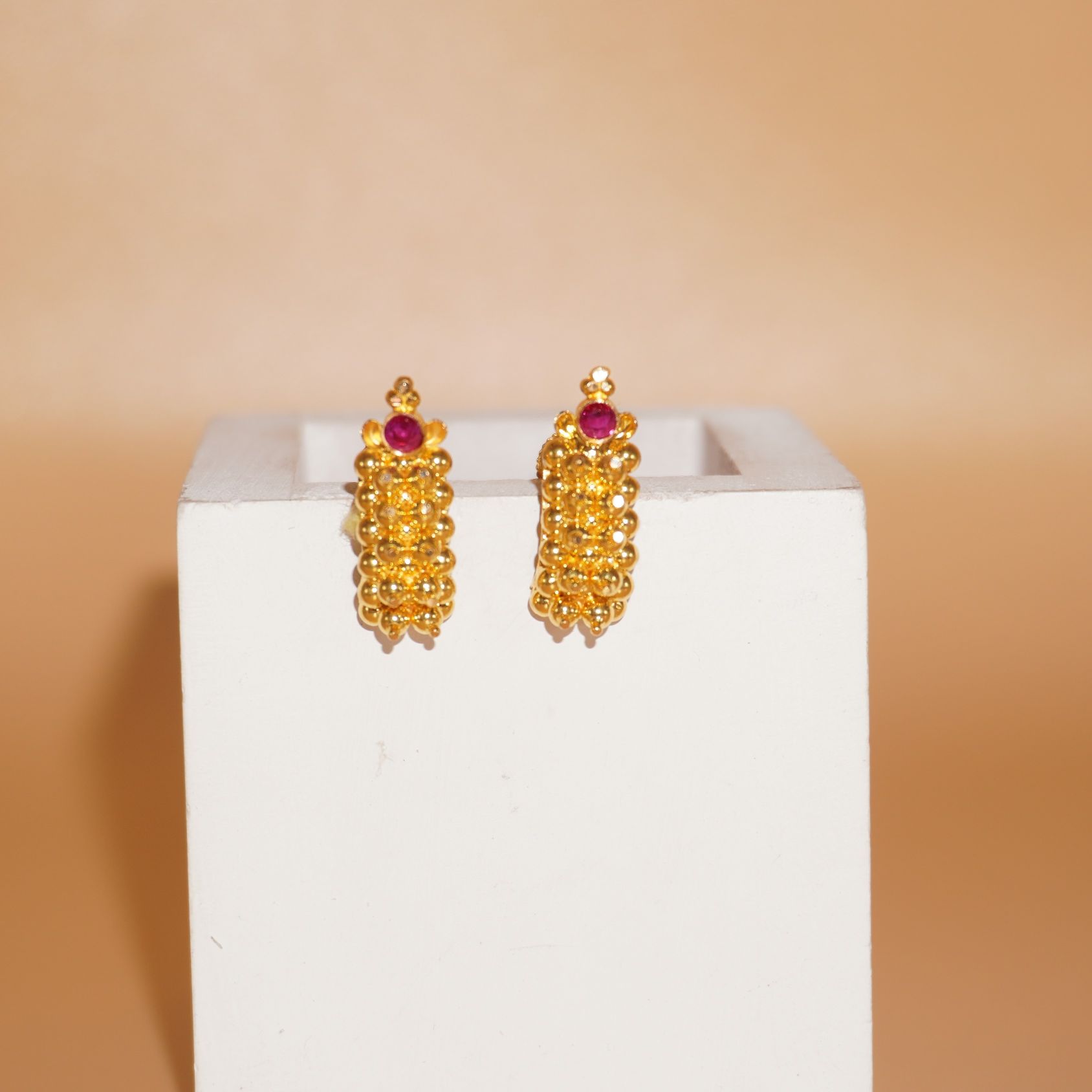 22k Gold Trending Plain Earrings 600R64