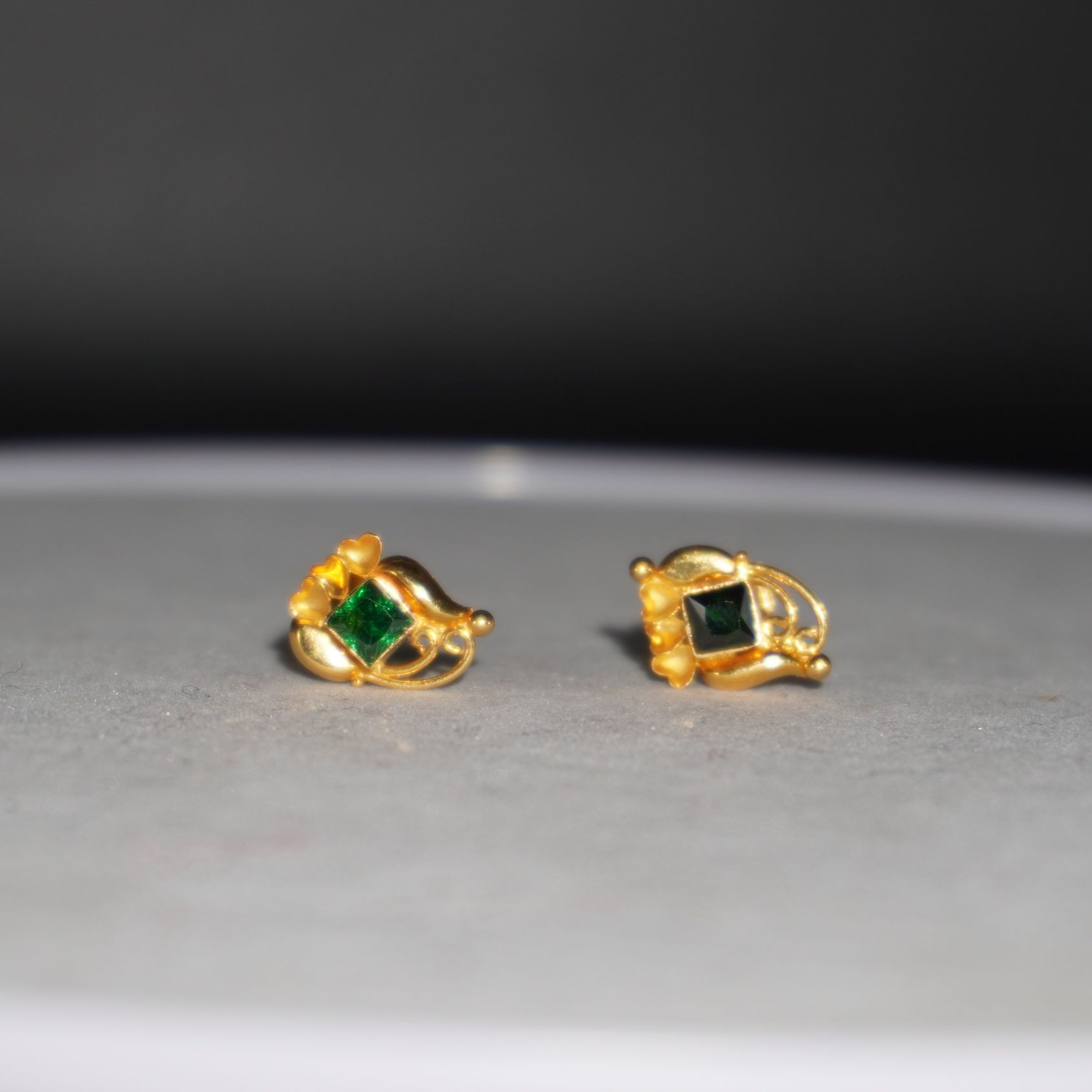 22k Gold Beautiful Earrings 41R114