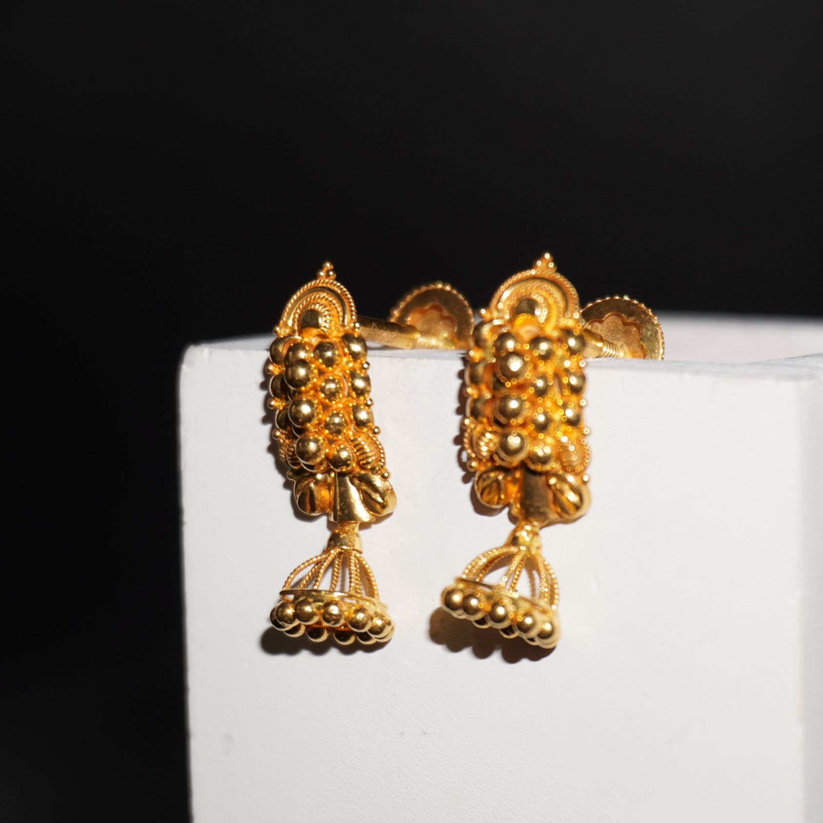 22k Gold Classy Plain Earrings 354R169
