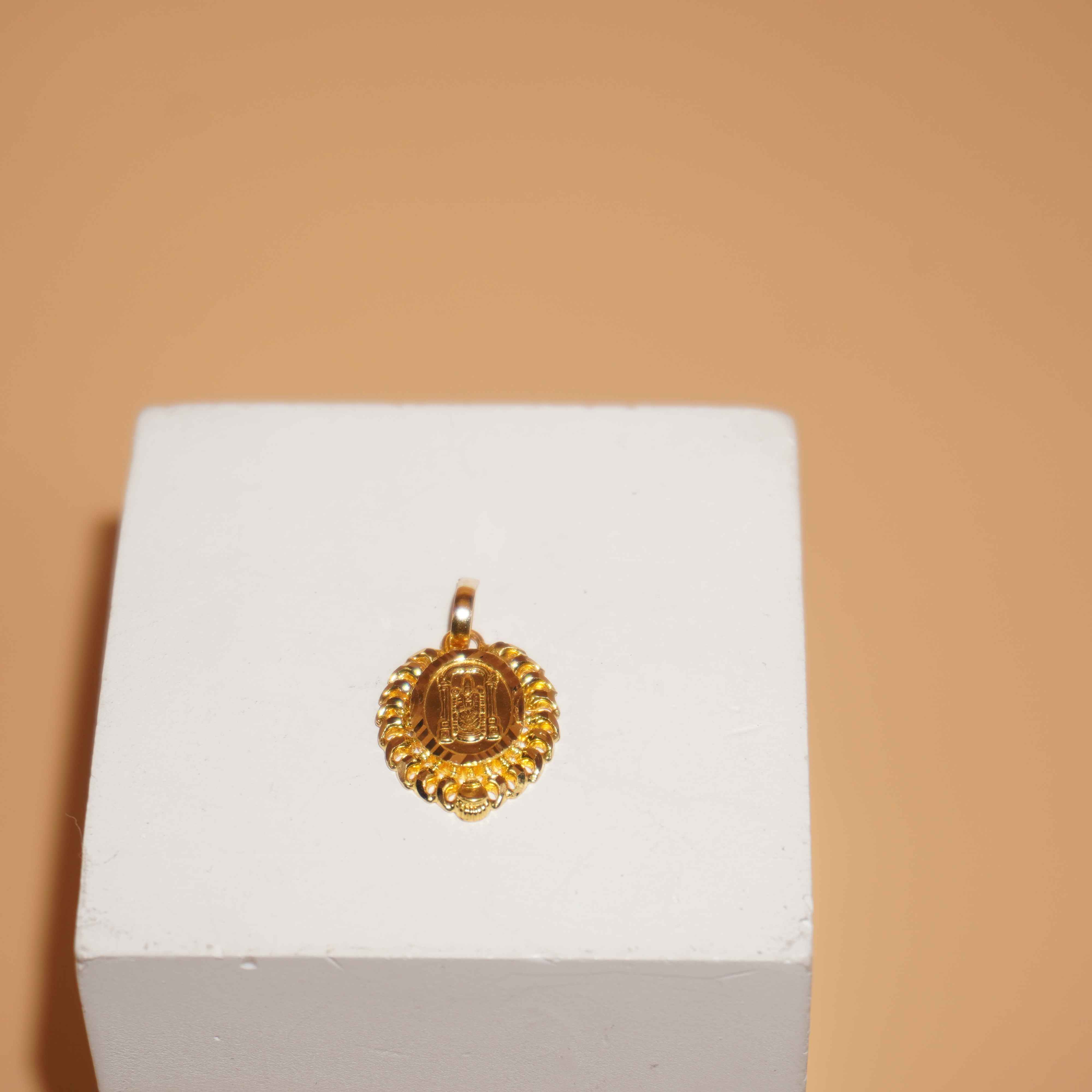 22k Gold Gorgeous Plain  Pendant 736R245