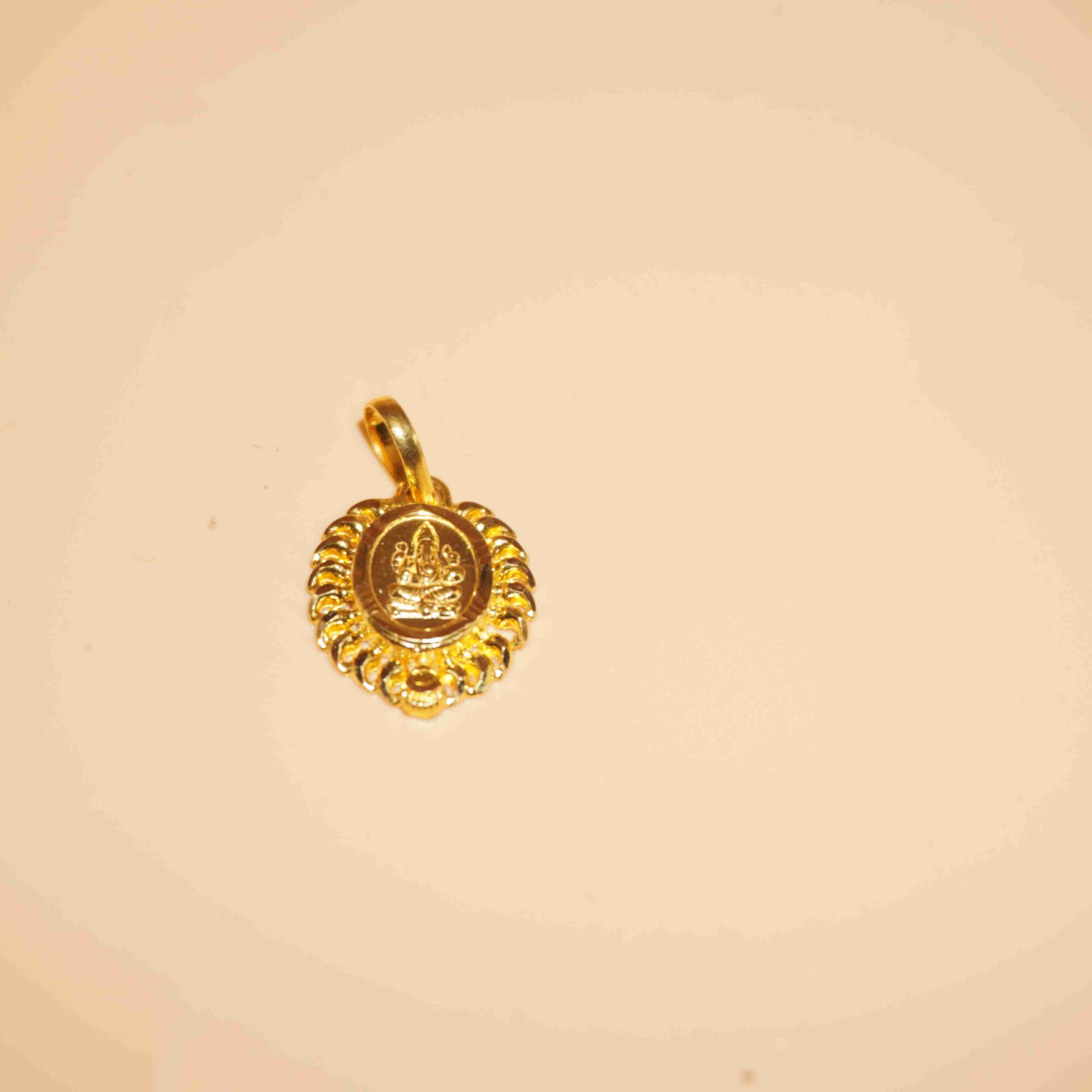 22k Gold Elegant Plain  Pendant 746R50