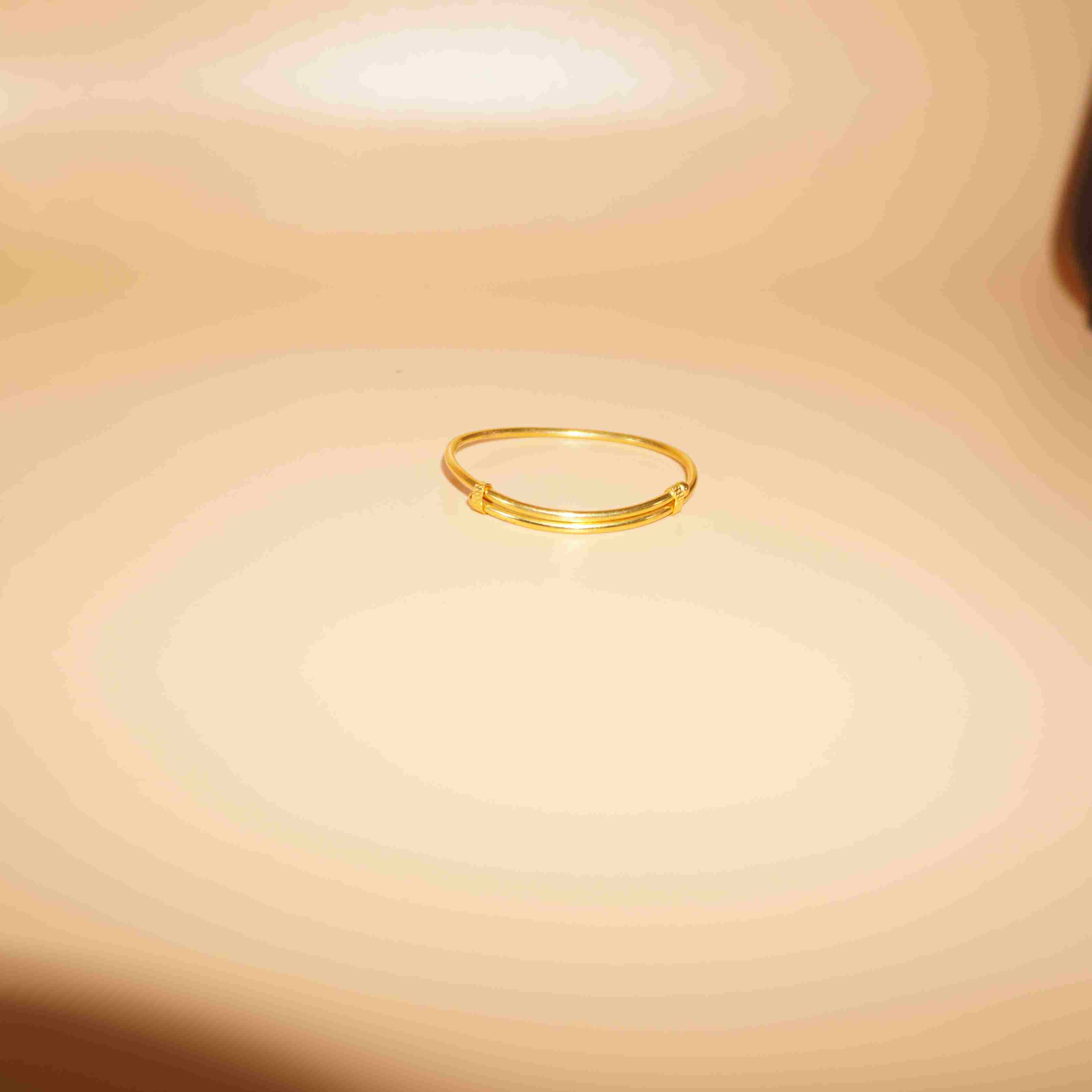 22k Gold Handmade Plain Bangle 26R5
