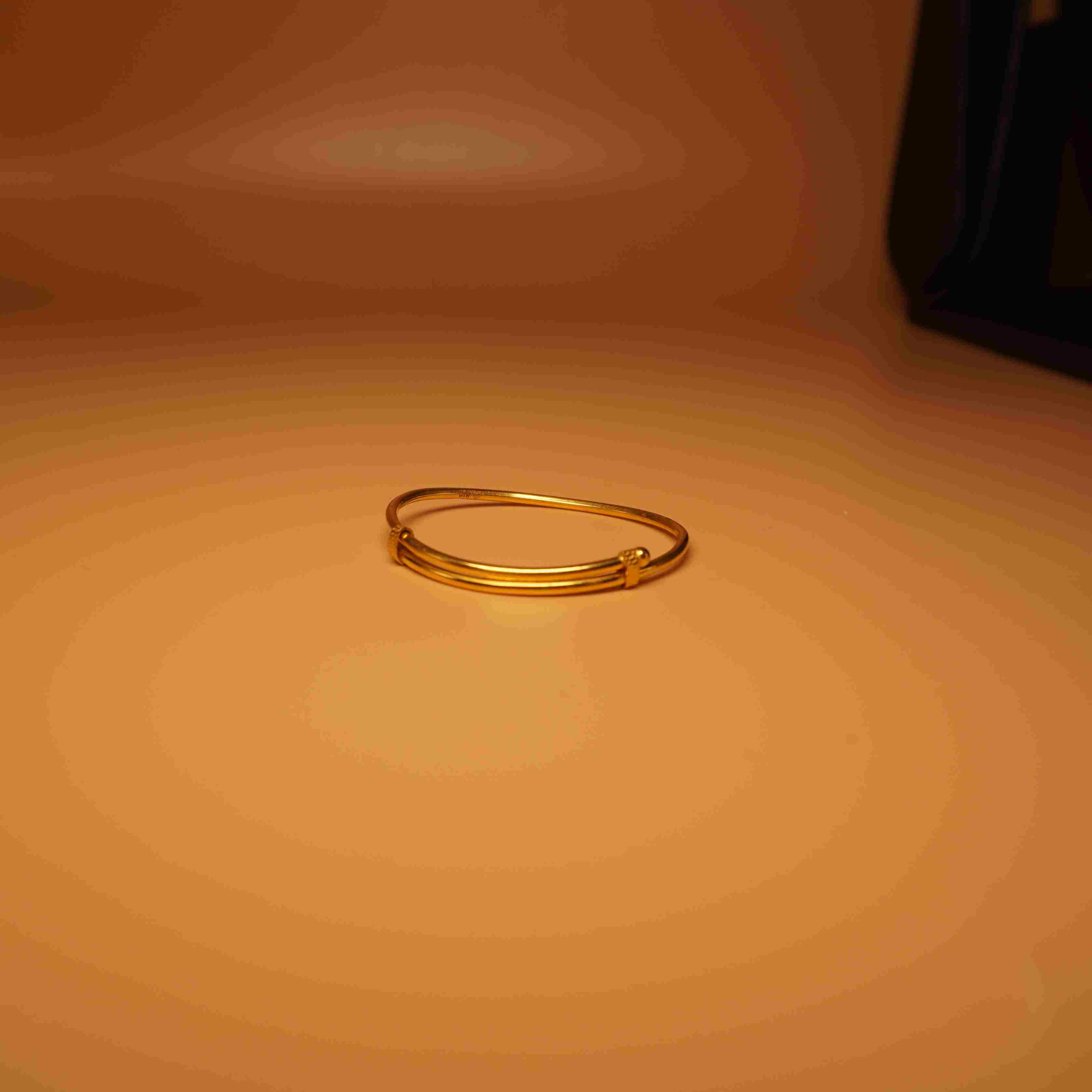22k Gold Handmade Plain Bangle 26R5