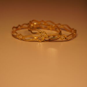 22k Gold Delicate Plain Bangle 26R15