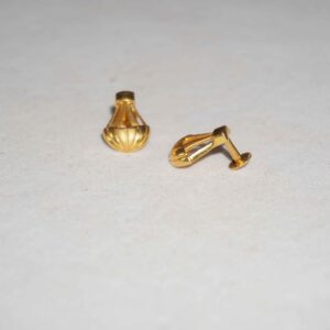 916 Gold Stylish Earrings