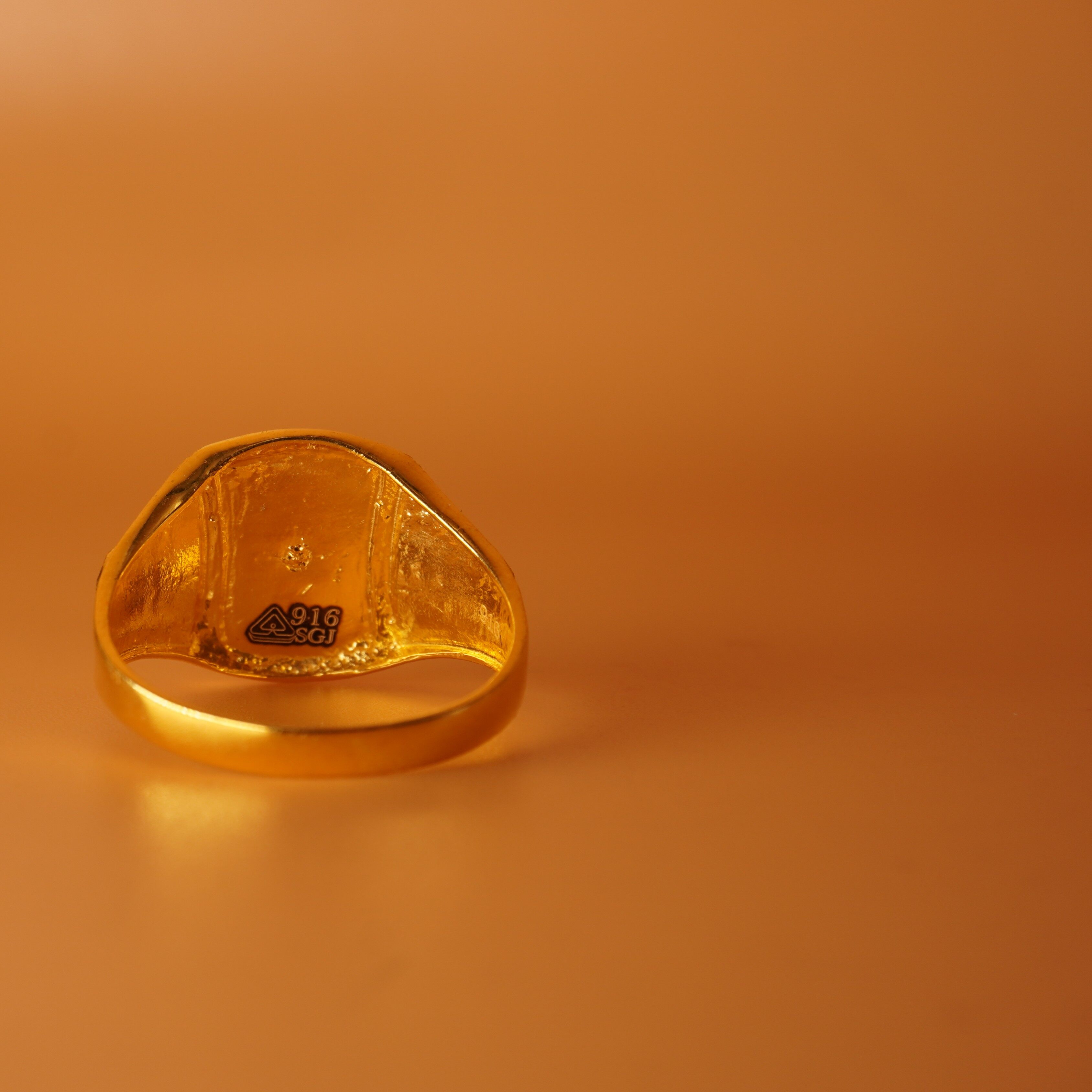 916 Gold Fancy Ring
