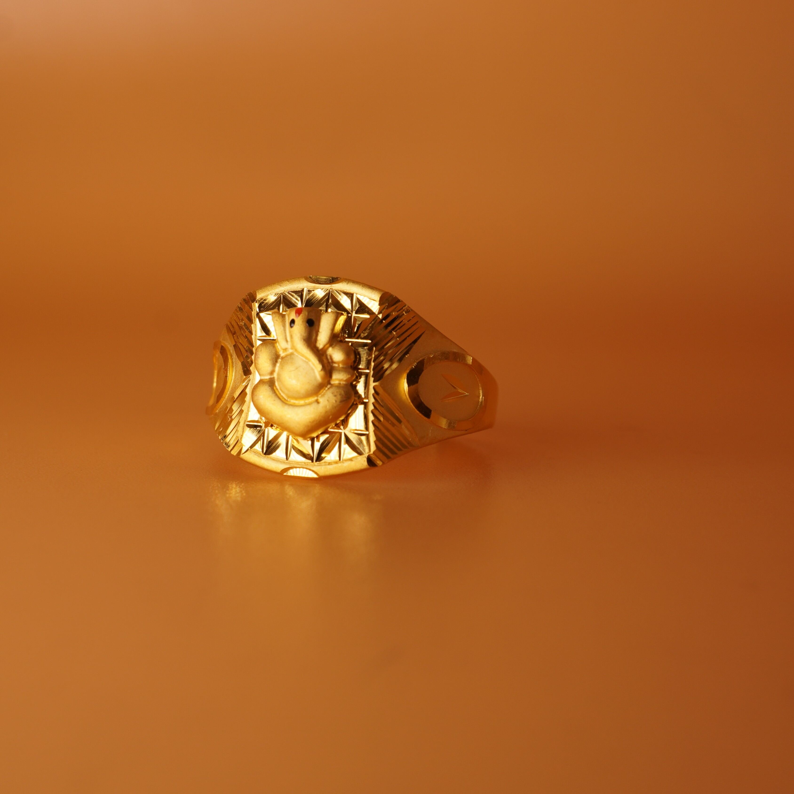 916 Gold Fancy Ring