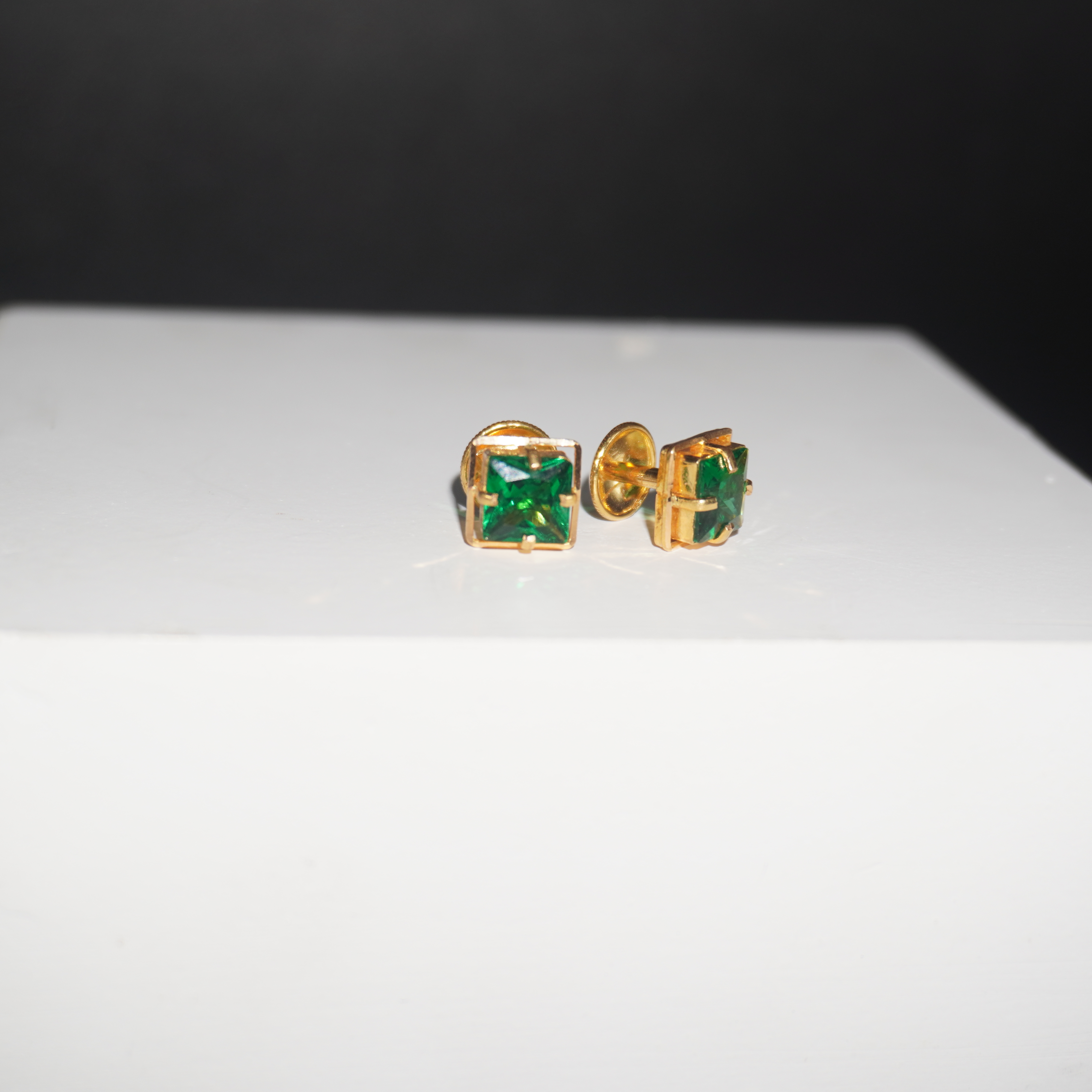 Fine Plain Gold Earrings 73R284
