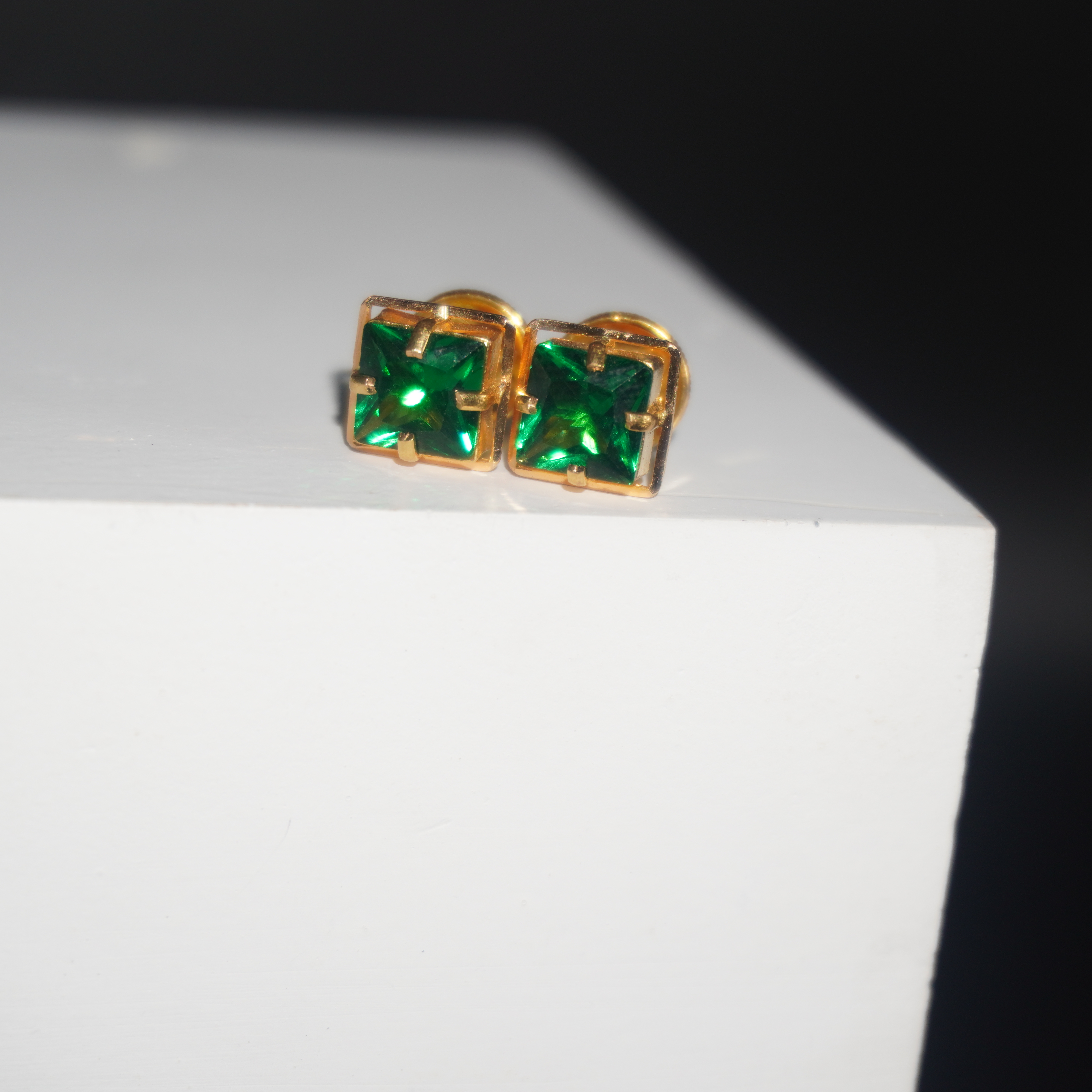 Fine Plain Gold Earrings 73R284