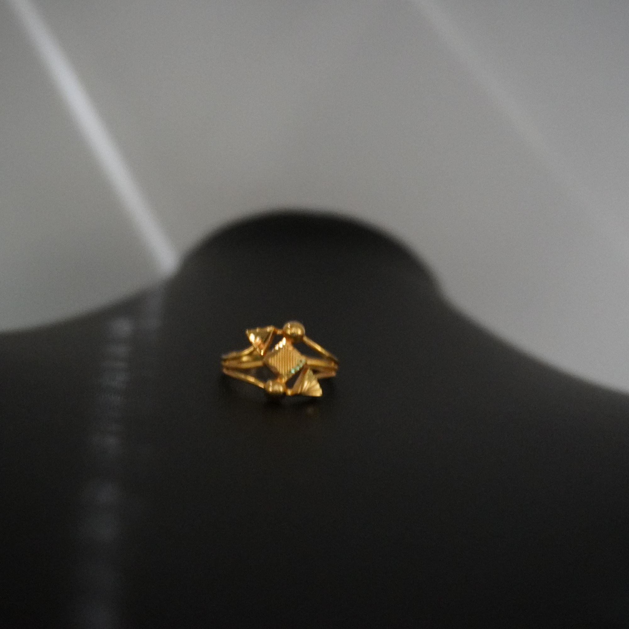 Gold Stunning Design Rings 261R77