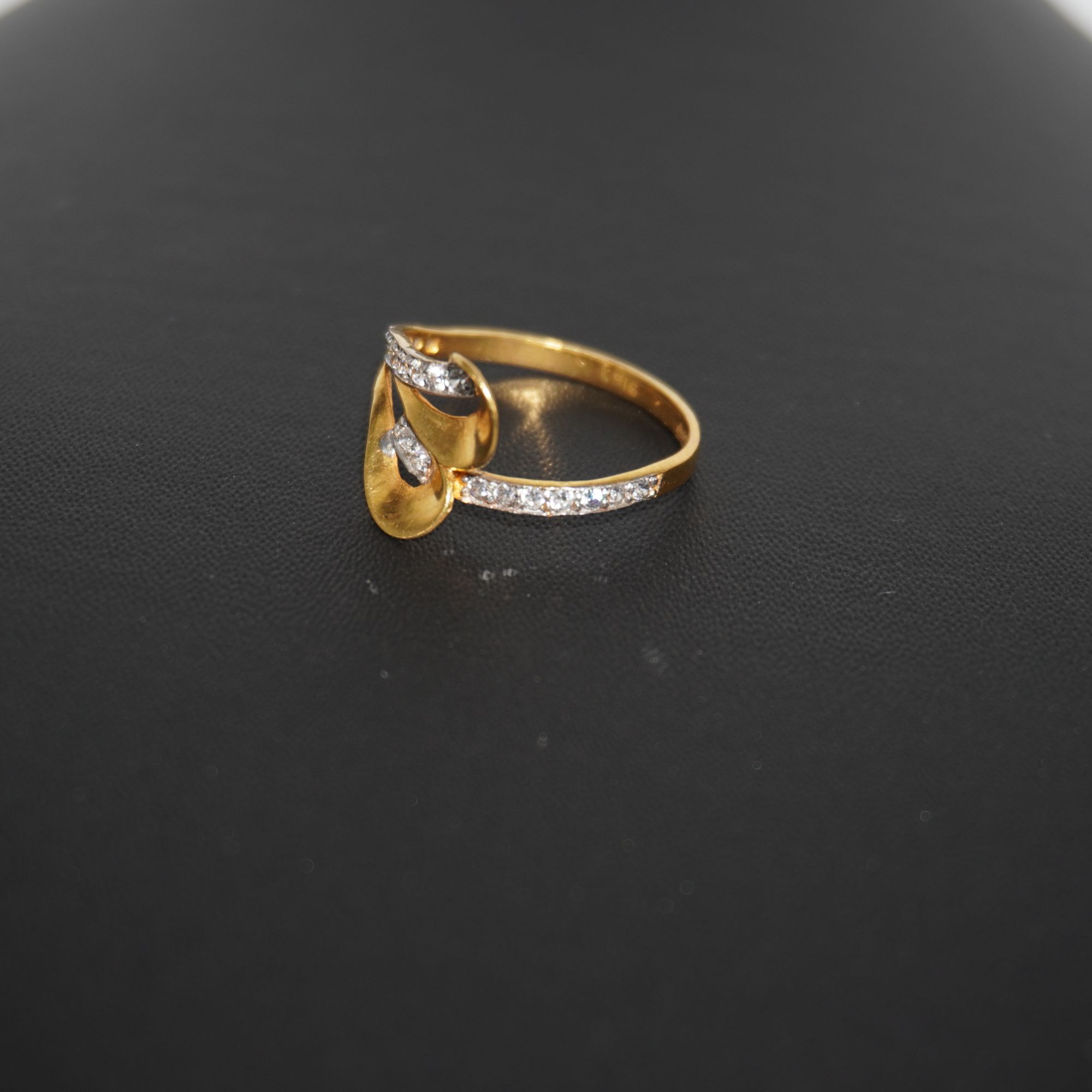 Gold Beautiful Design Rings 501R2 - Image 2