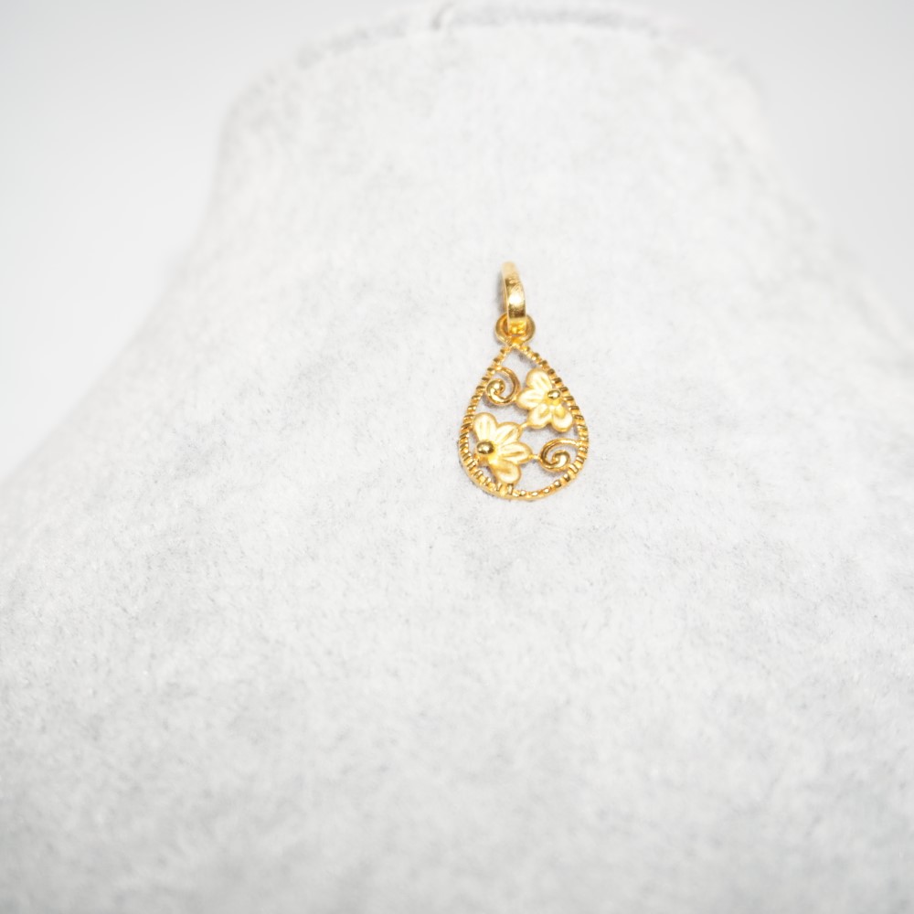 Gold Work Wear Pendants 65R177