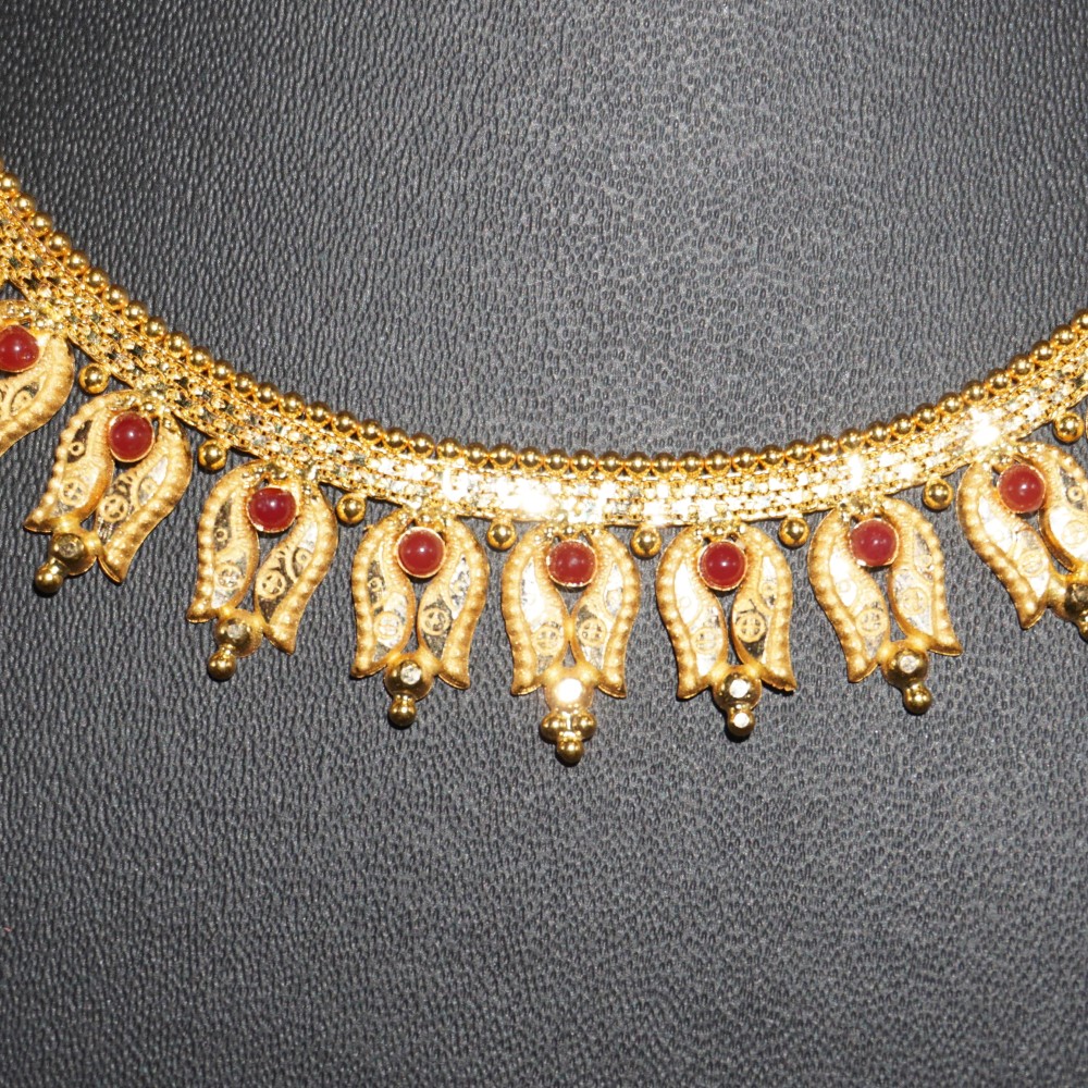 Gold Trending Necklace 96R34