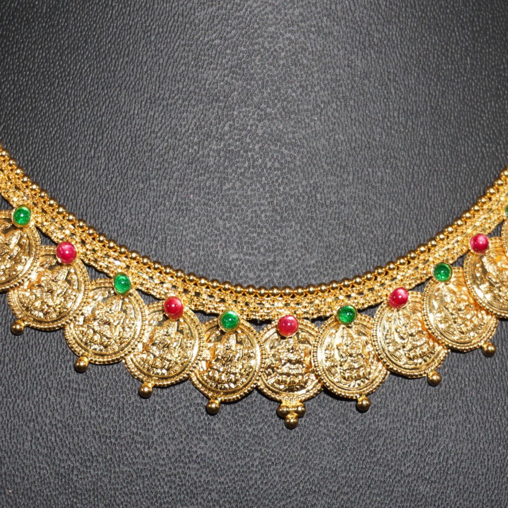 Gold Unique Necklace 96R39