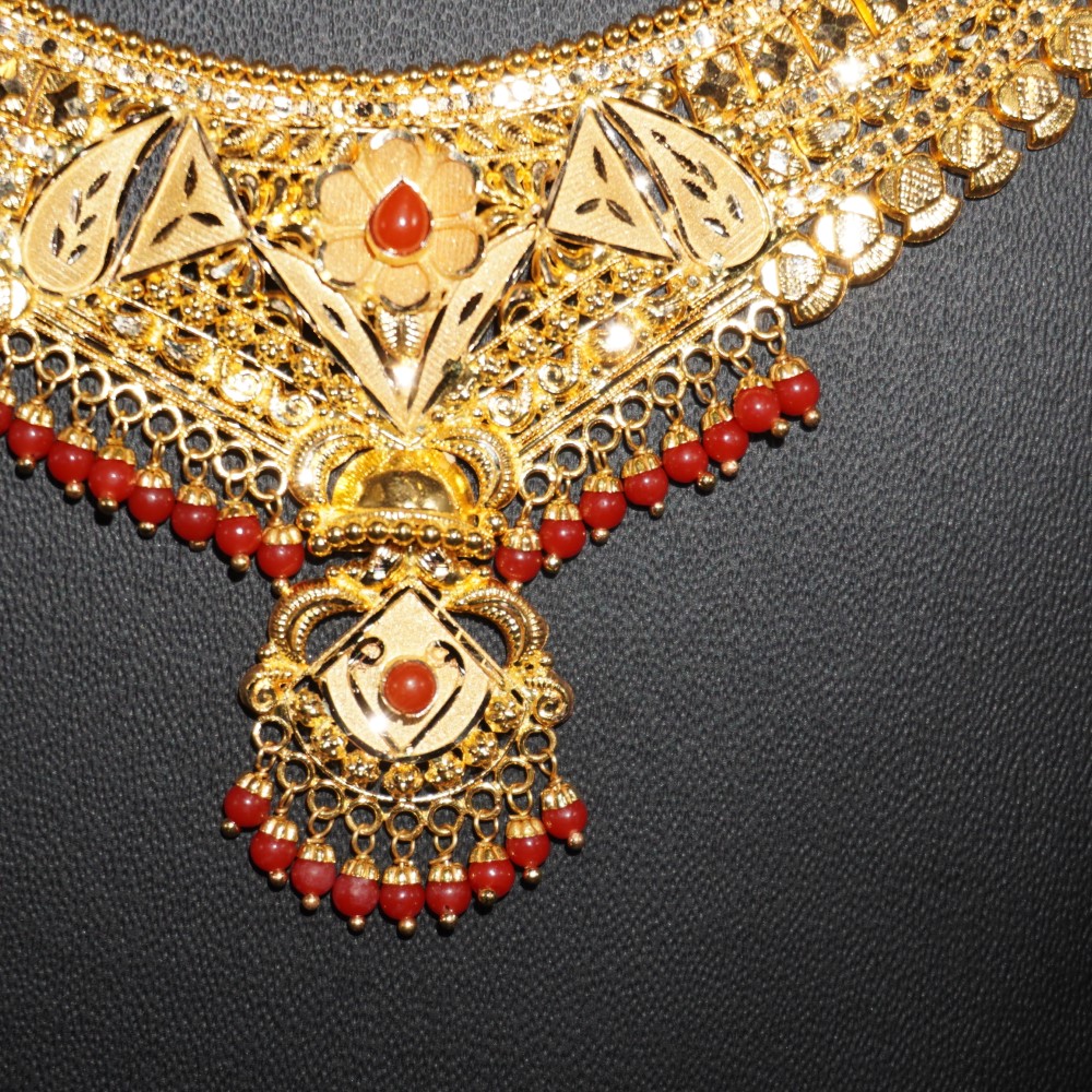 916 Gold Cocktail Necklace 64R197