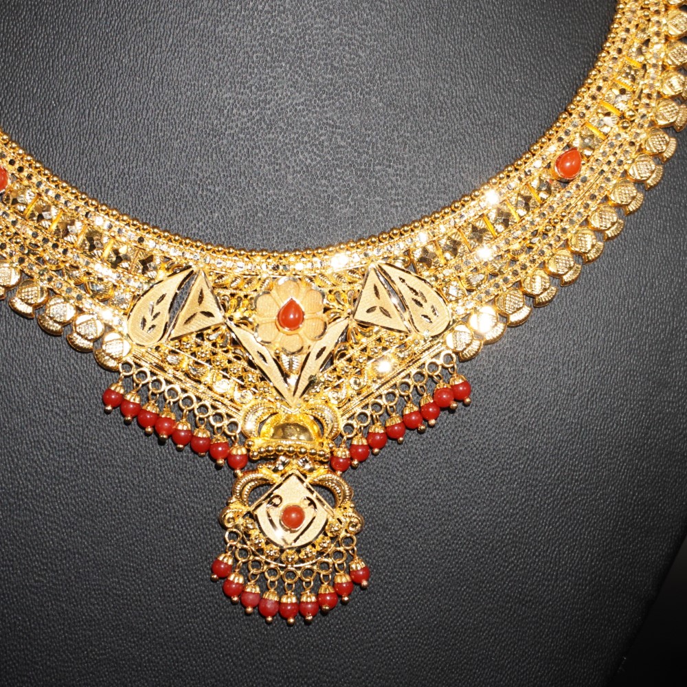 916 Gold Cocktail Necklace 64R197