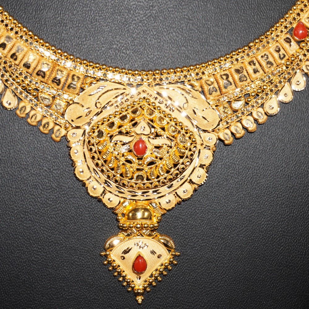 916 Gold Glorious Necklace 64R232