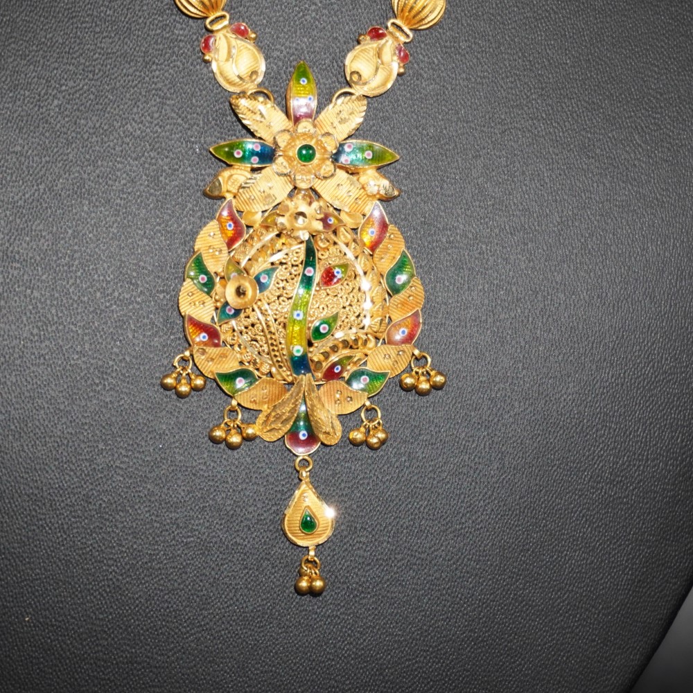 916 Gold Floral Necklace 64R83