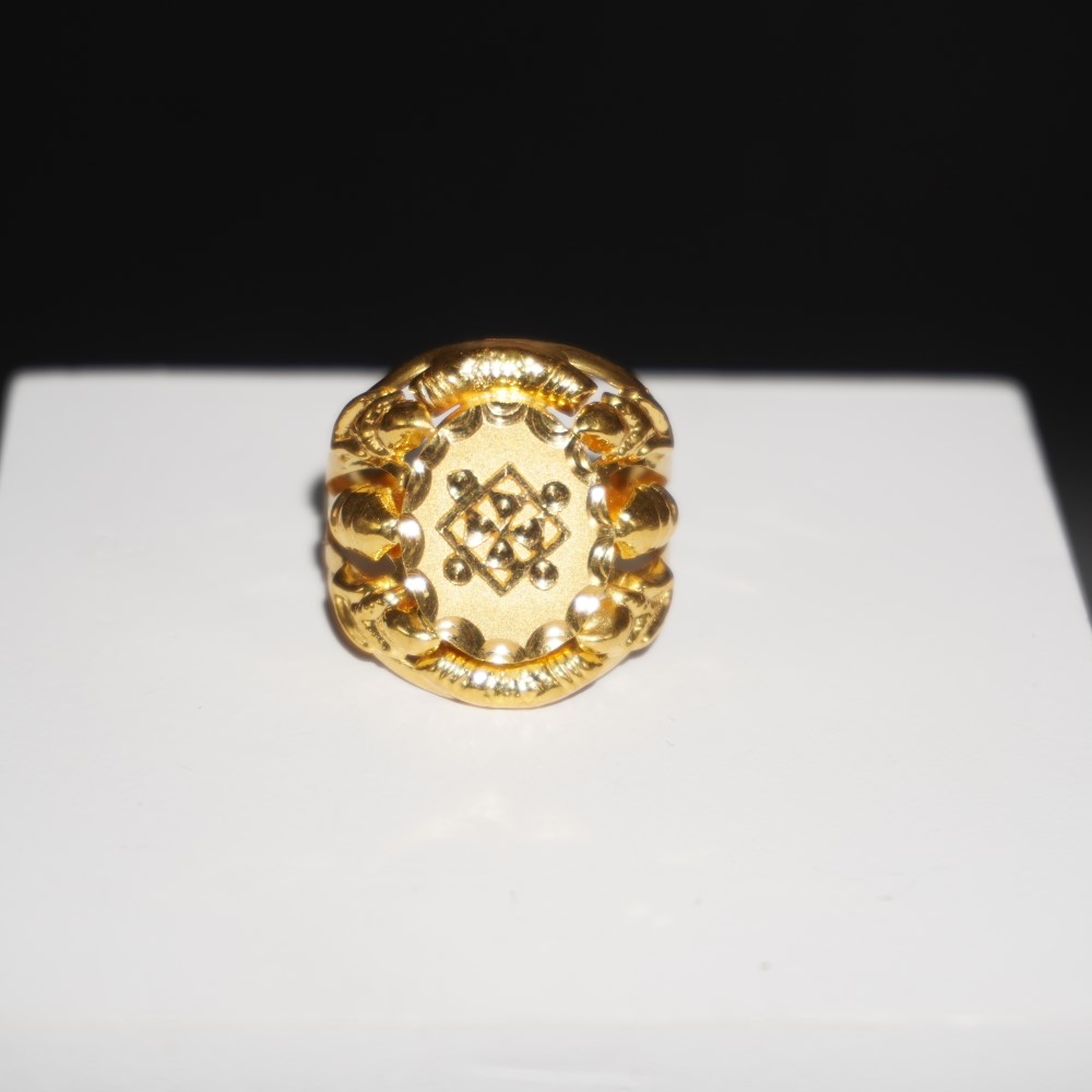 916 Gold Attractive Floral Rings 449R19
