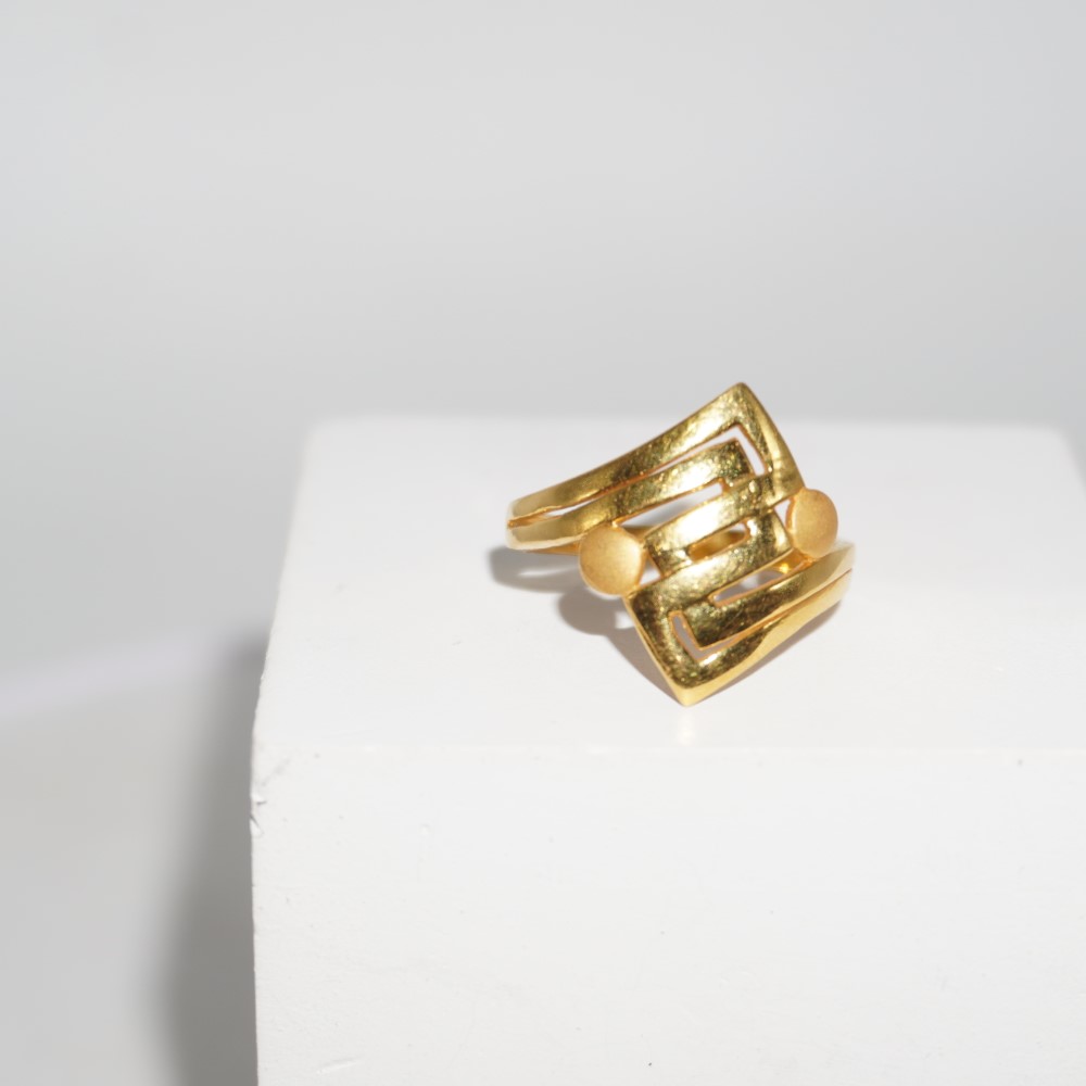 22k Gold Floral Rings 277R6 - Image 3