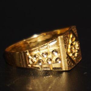 22kt yellow gold ring for gents