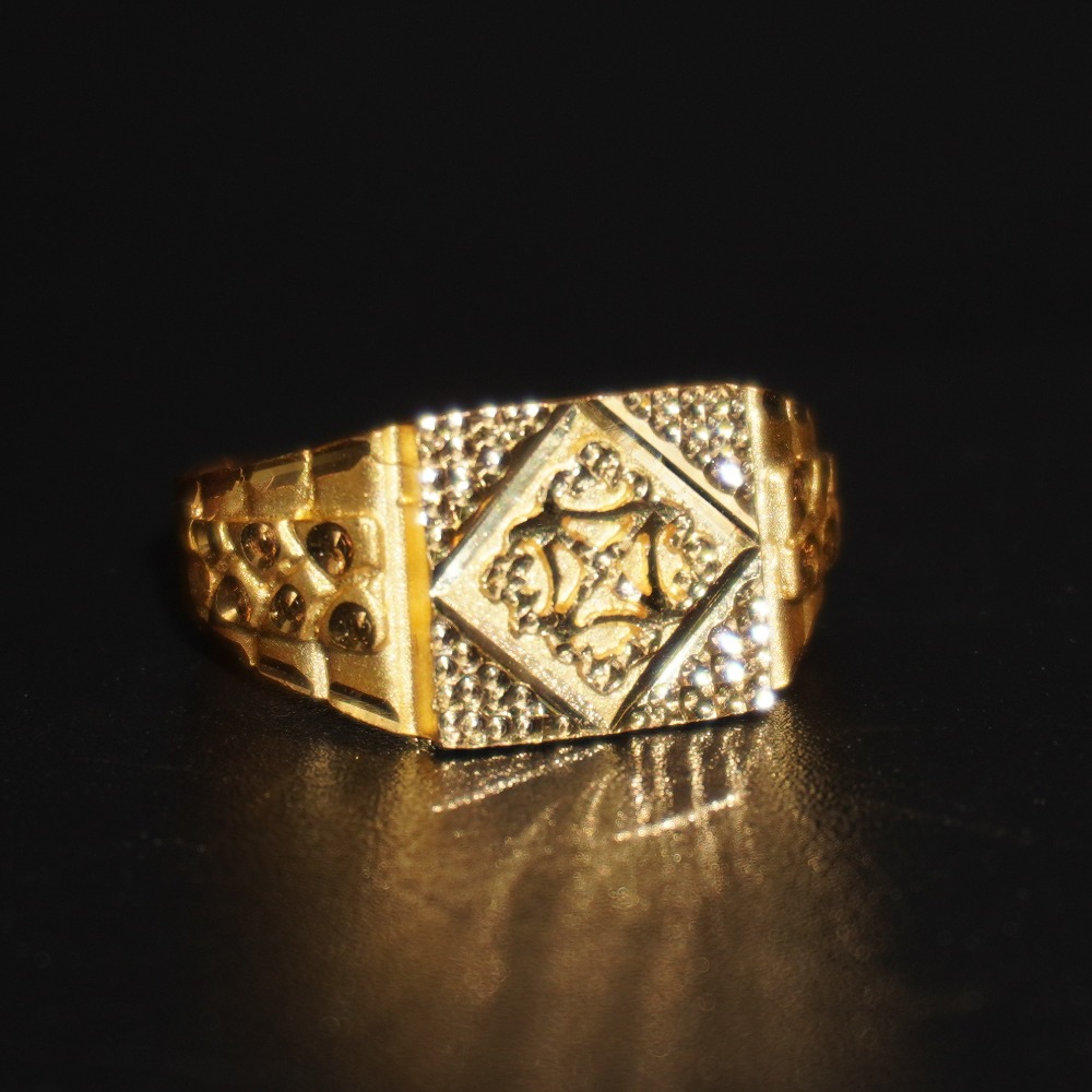 22kt yellow gold ring for gents - Image 2