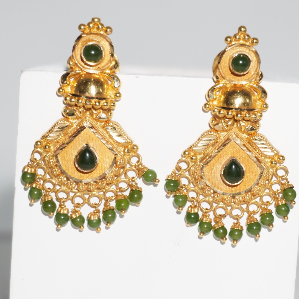 916 gold Green Stone Design earring for women