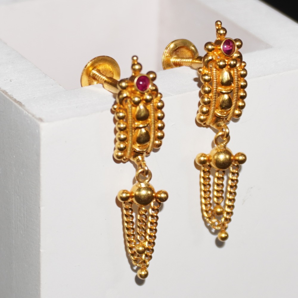 916 gold fancy earrings
