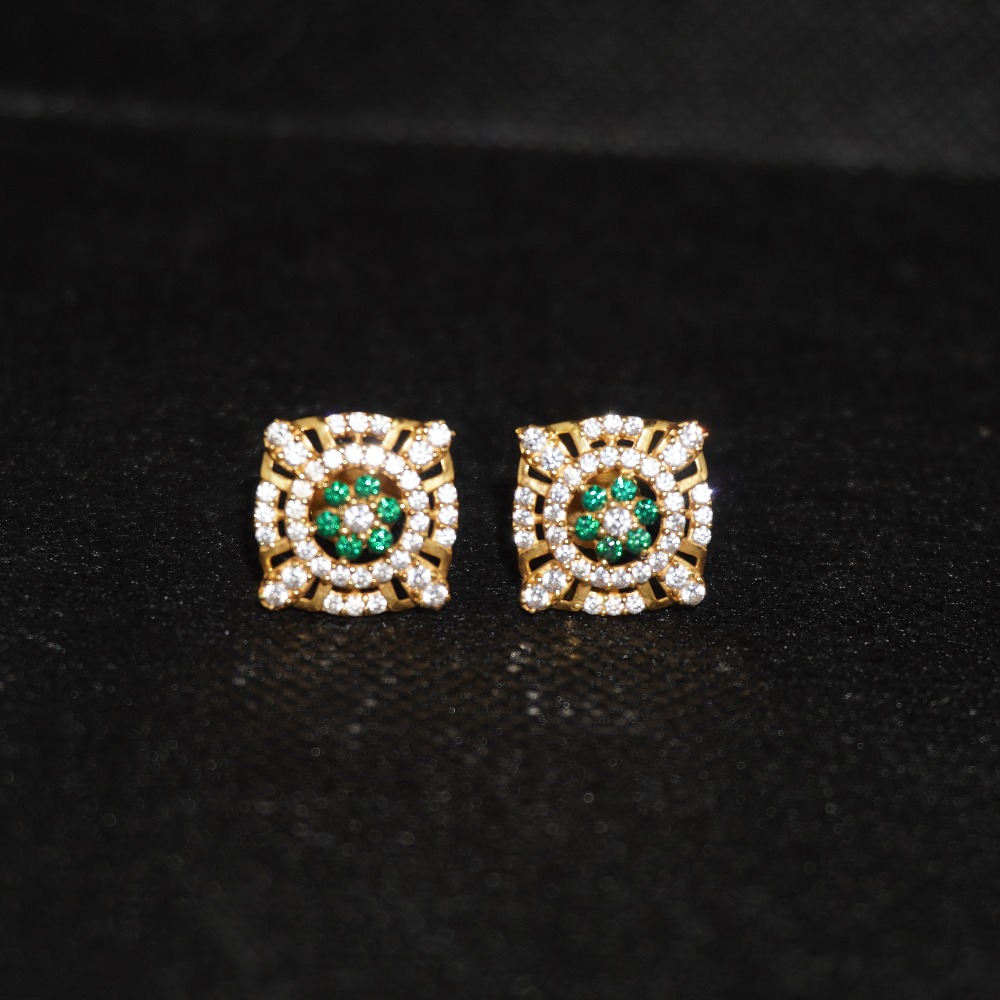 916  Gold Fancy earrings