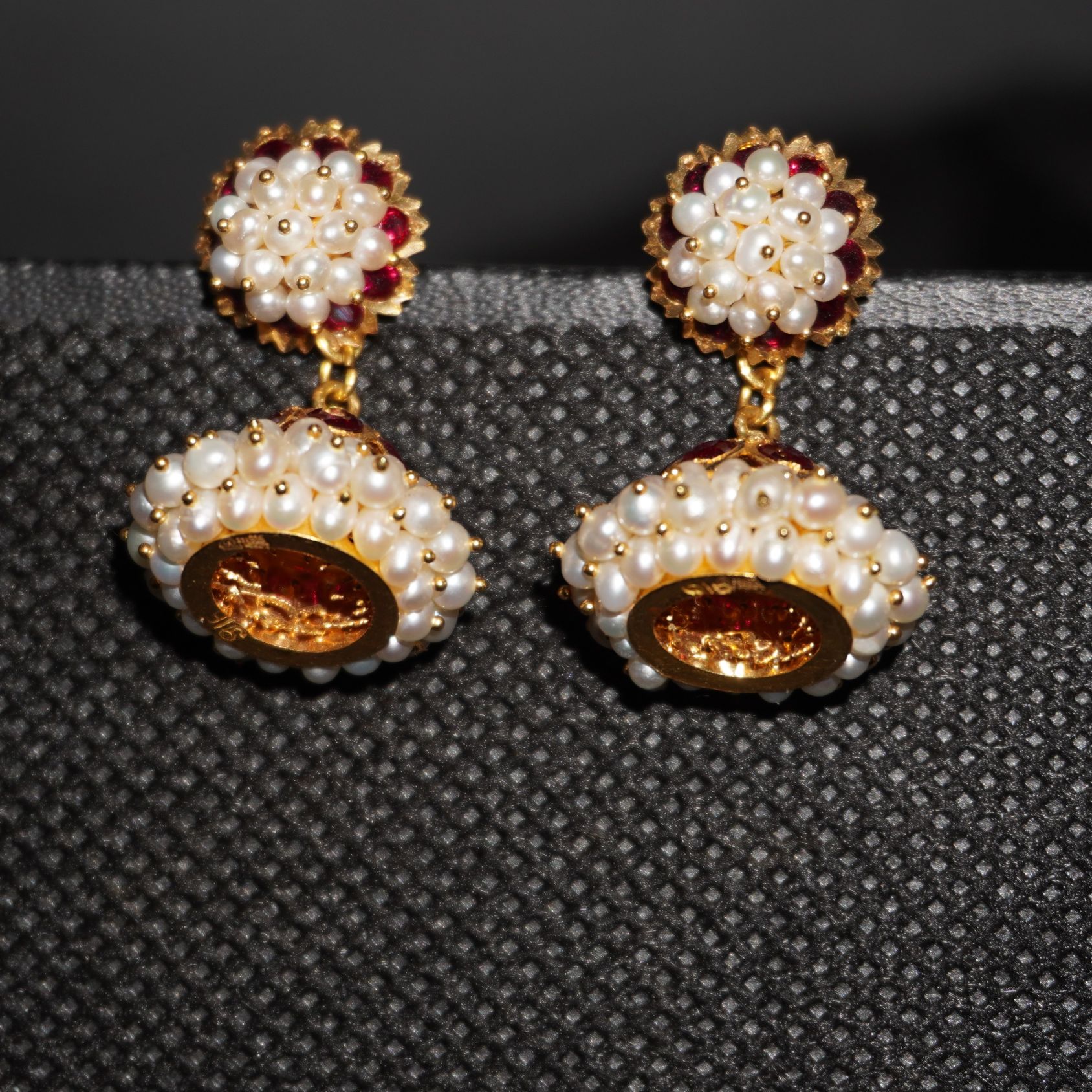 22k Gold Lightweight Plain Earrings 58R39