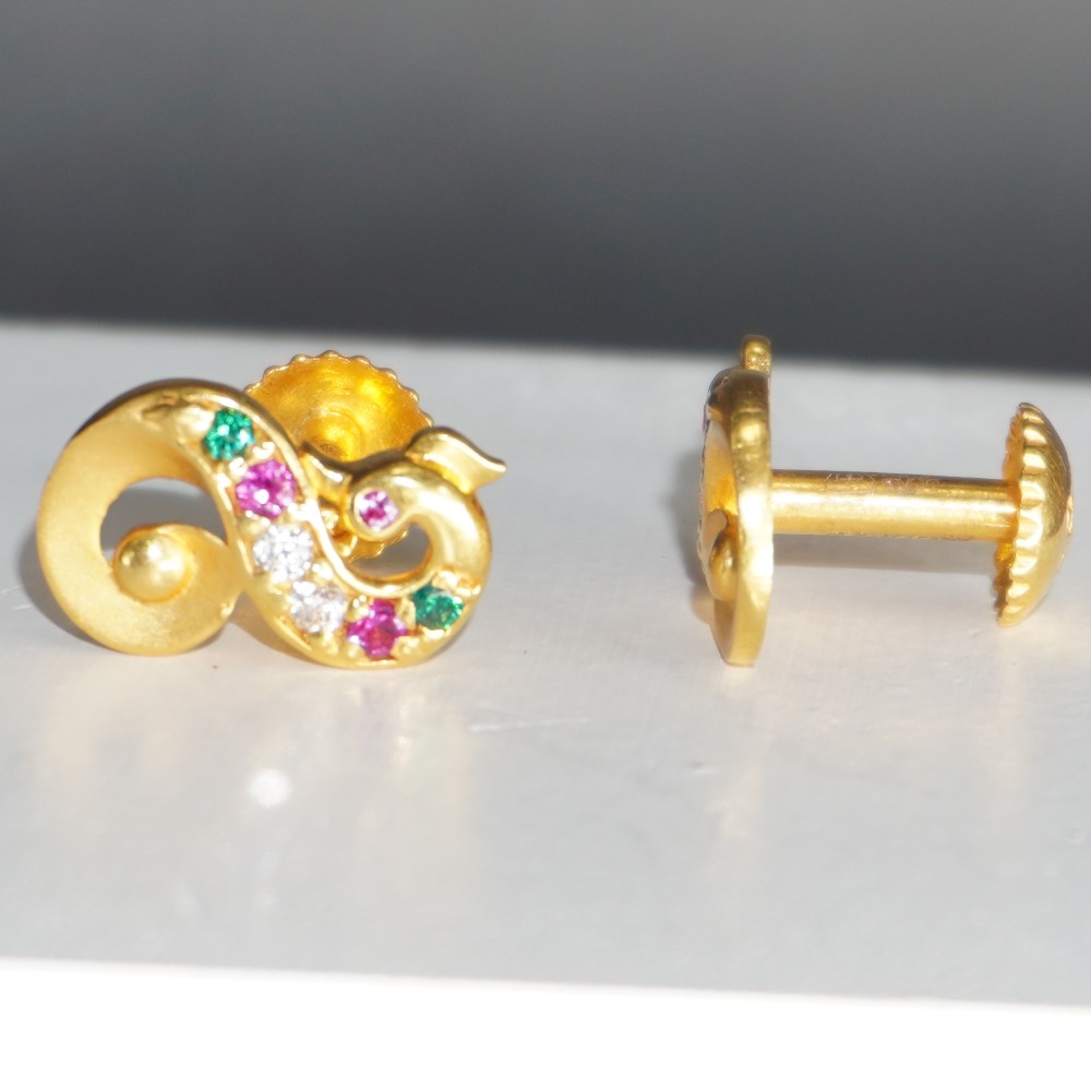 916 gold fancy earrings